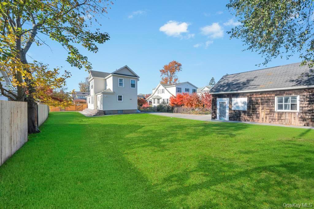 Single Family Cedar  Suffolk County, NY 11772, MLS-933902-27