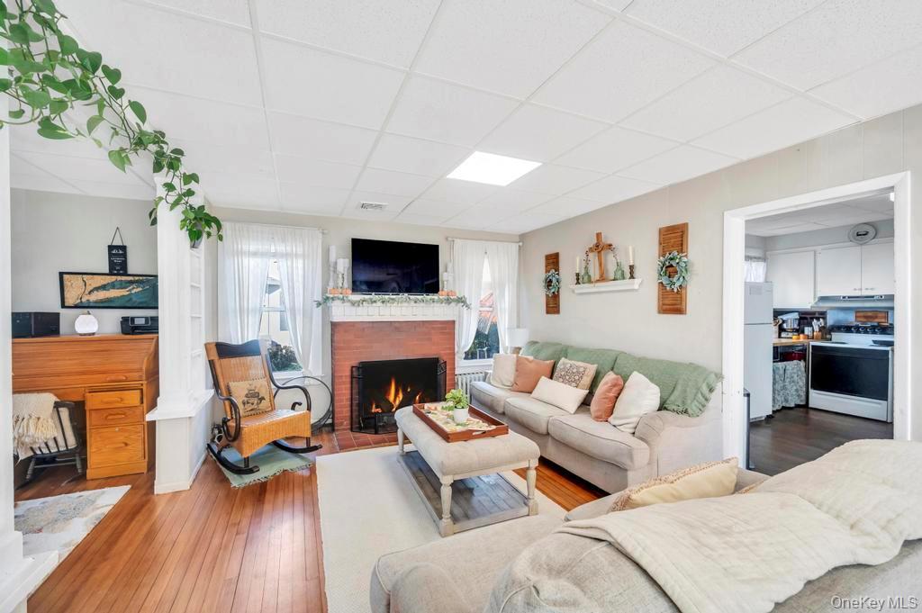 Single Family Cedar  Suffolk County, NY 11772, MLS-933902-7