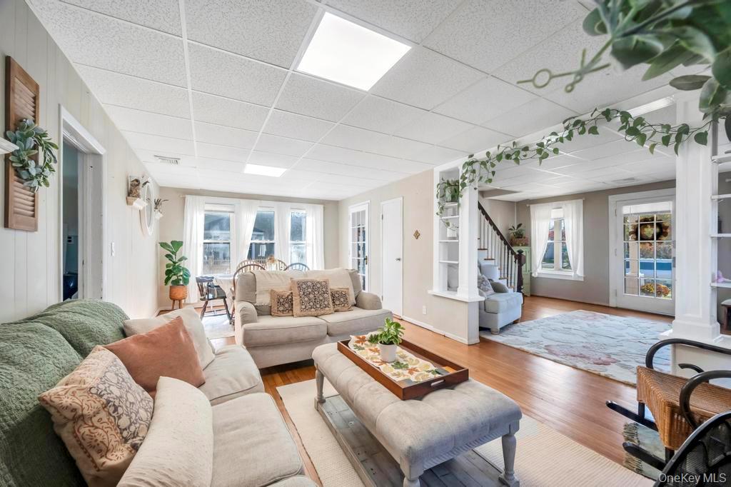 Single Family Cedar  Suffolk County, NY 11772, MLS-933902-9