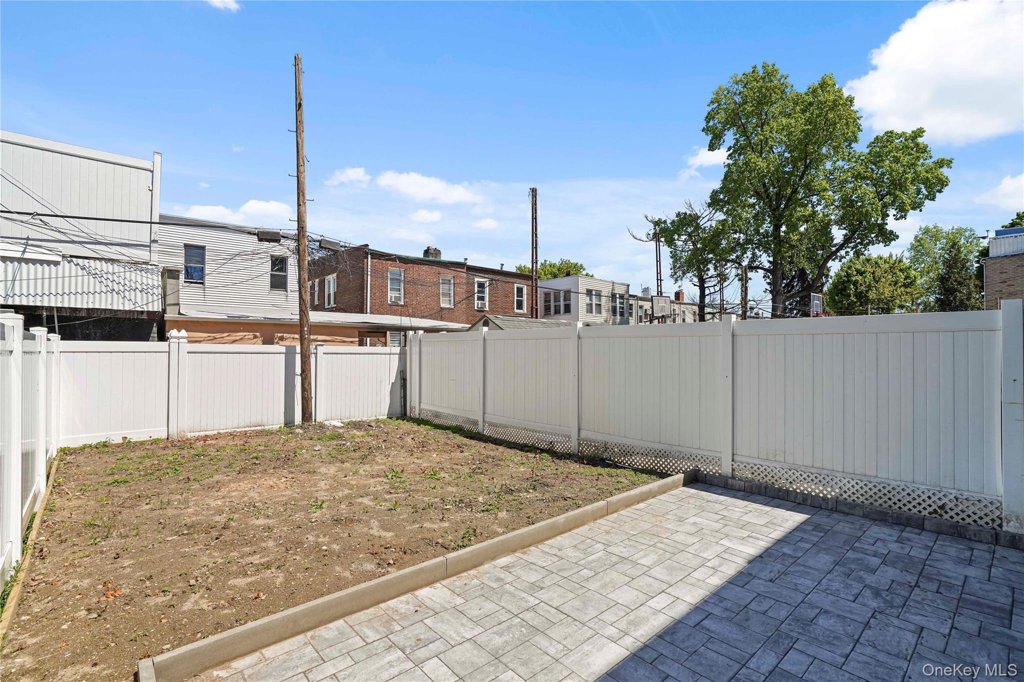 Single Family 67 Drive Queens, NY 11379, MLS-933915-28