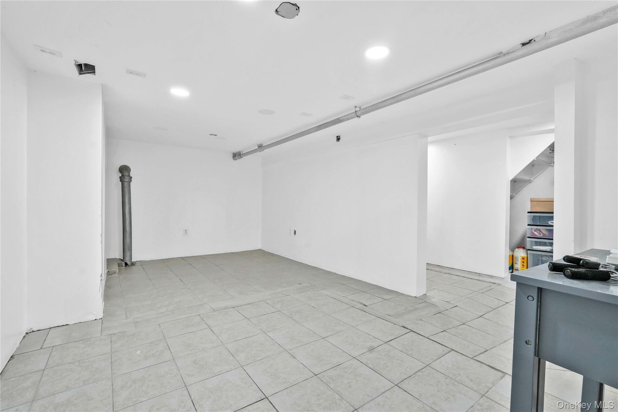 Single Family 87th  Queens, NY 11421, MLS-933948-17