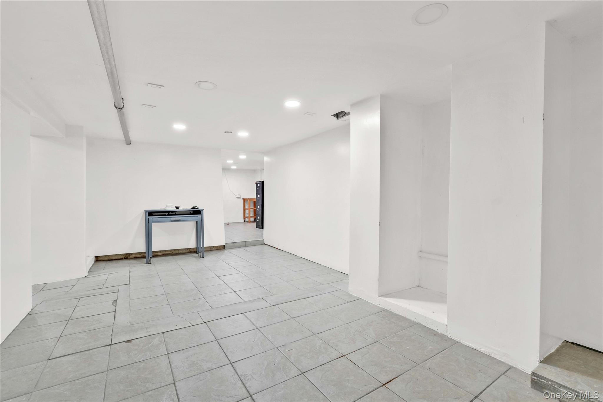 Single Family 87th  Queens, NY 11421, MLS-933948-18