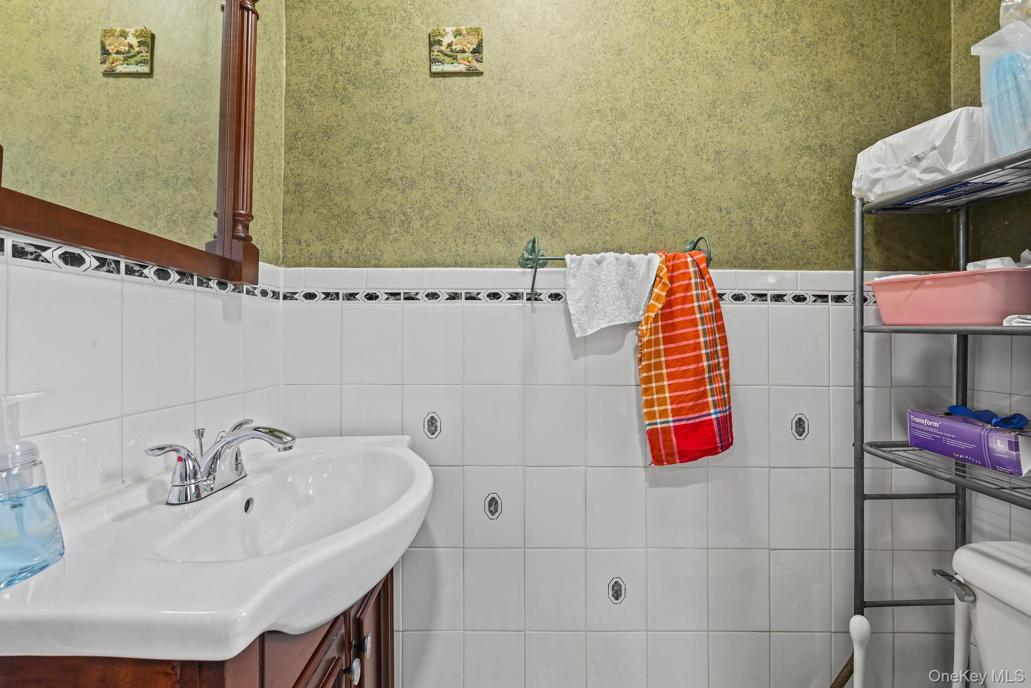 Single Family 88th Queens, NY 11421, MLS-933950-19