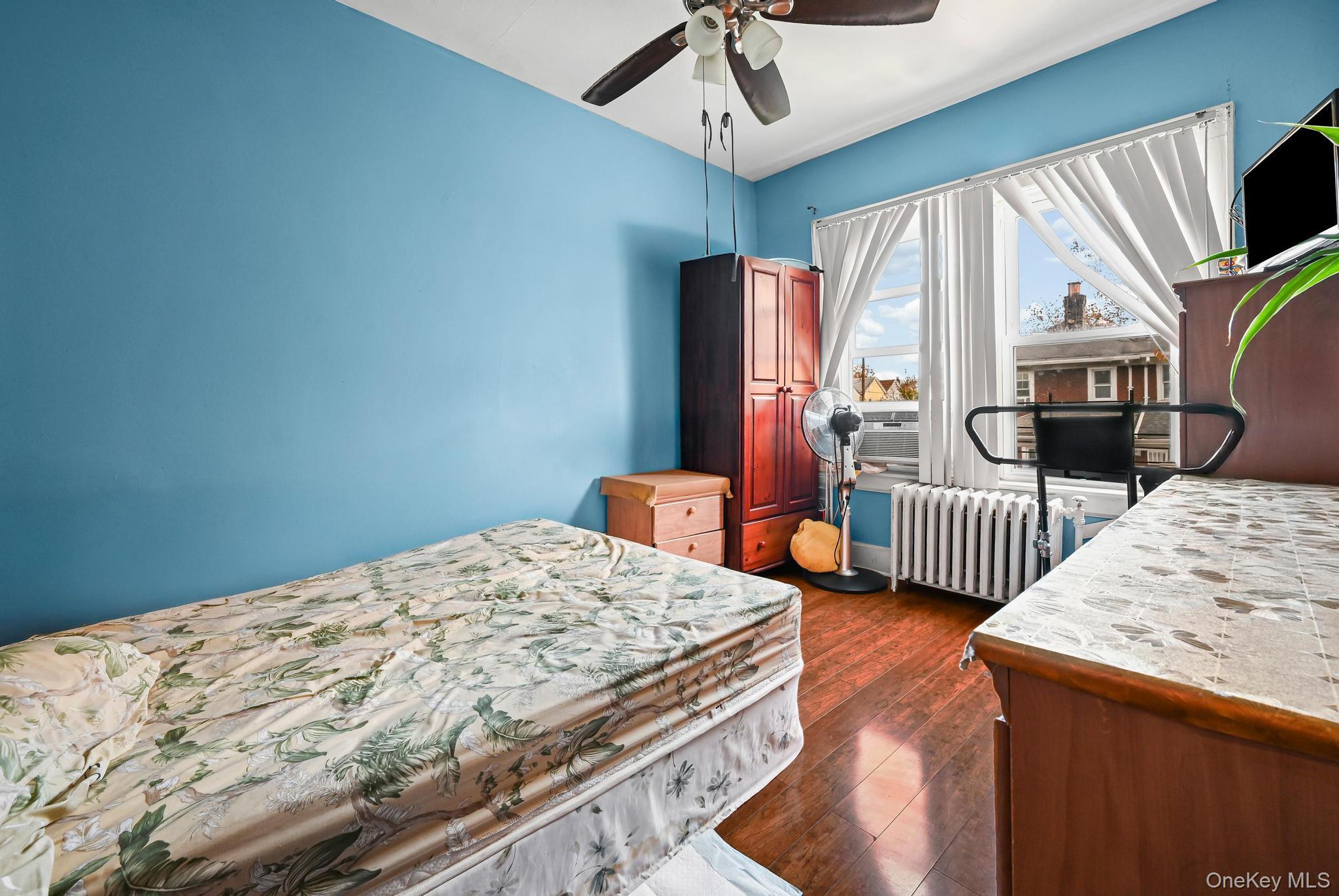 Single Family 88th Queens, NY 11421, MLS-933950-24