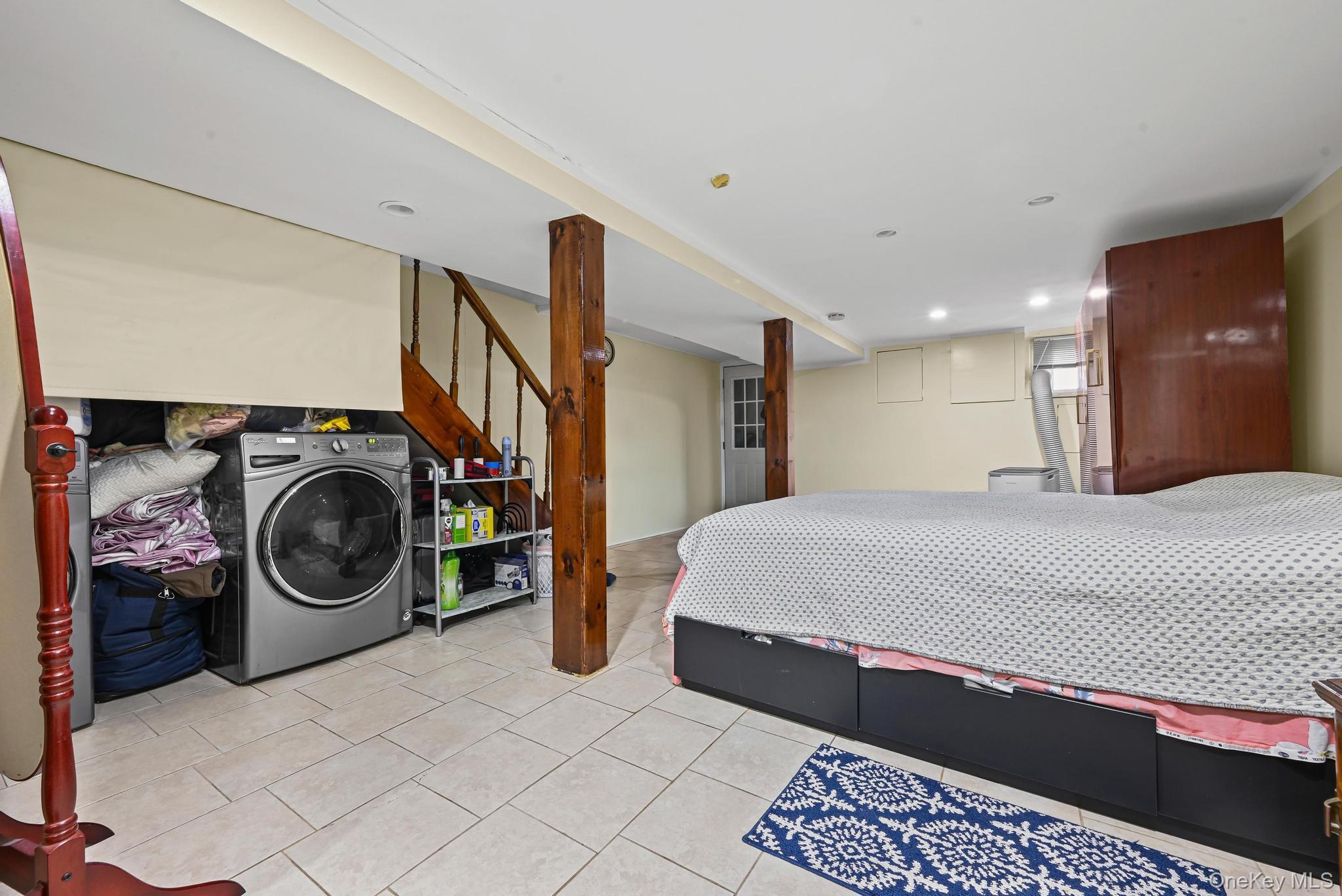 Single Family 88th Queens, NY 11421, MLS-933950-28