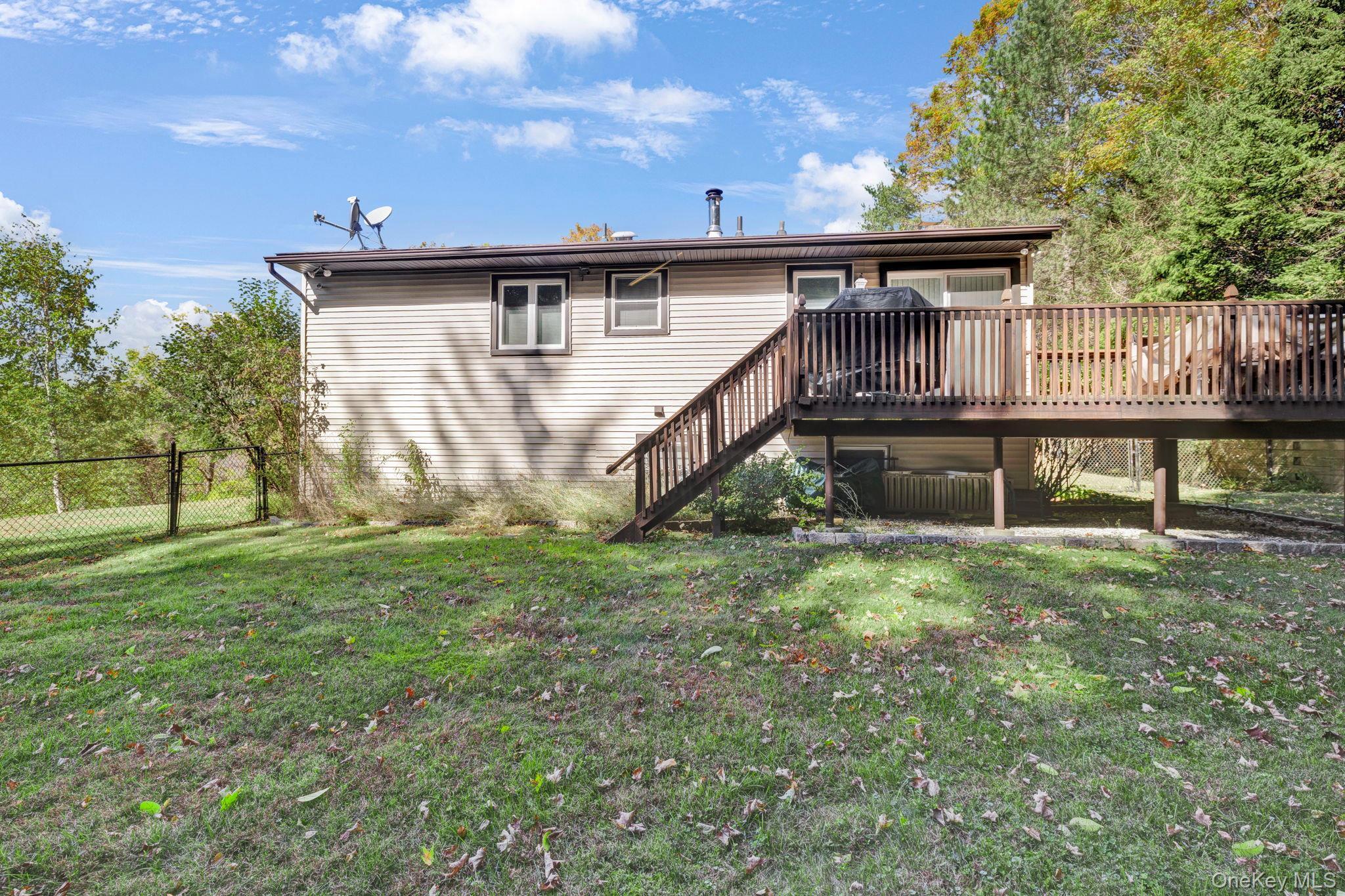 Single Family Barrett Hill  Putnam County, NY 10512, MLS-933955-23