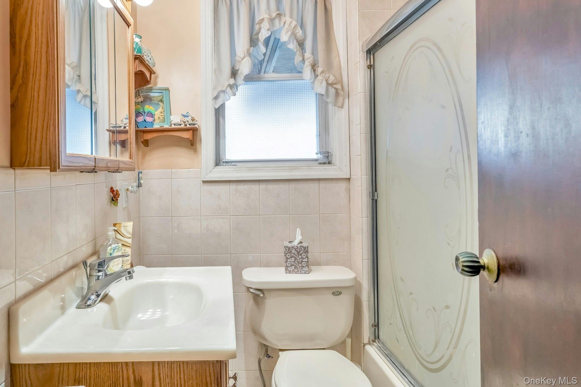 Single Family Thomas  Suffolk County, NY 11717, MLS-933971-16