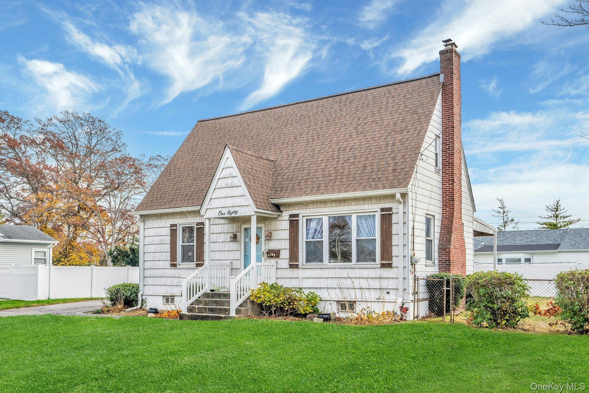 Single Family Thomas  Suffolk County, NY 11717, MLS-933971-4