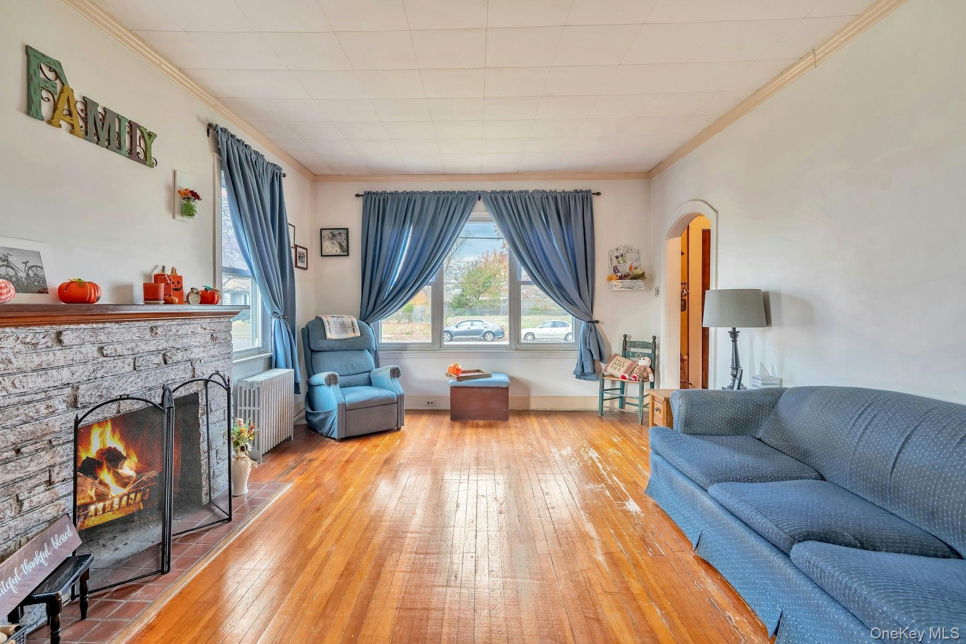 Single Family Thomas  Suffolk County, NY 11717, MLS-933971-7