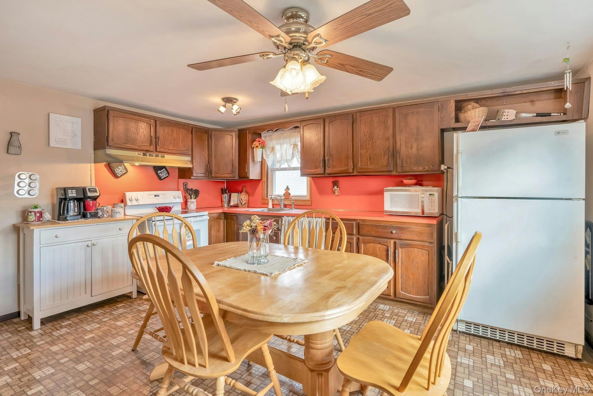 Single Family Thomas  Suffolk County, NY 11717, MLS-933971-9