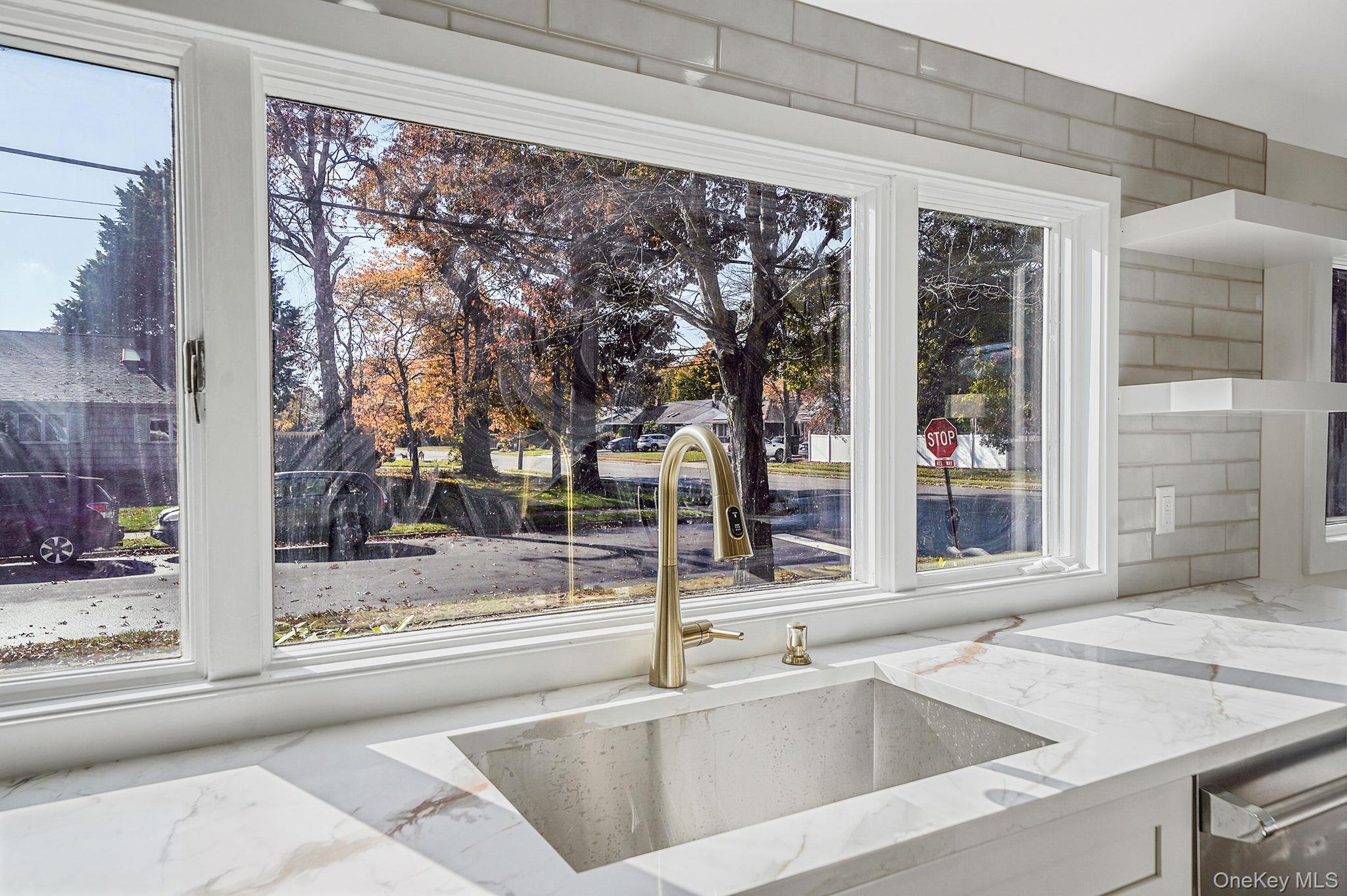 Single Family Bardolier  Suffolk County, NY 11706, MLS-933978-16