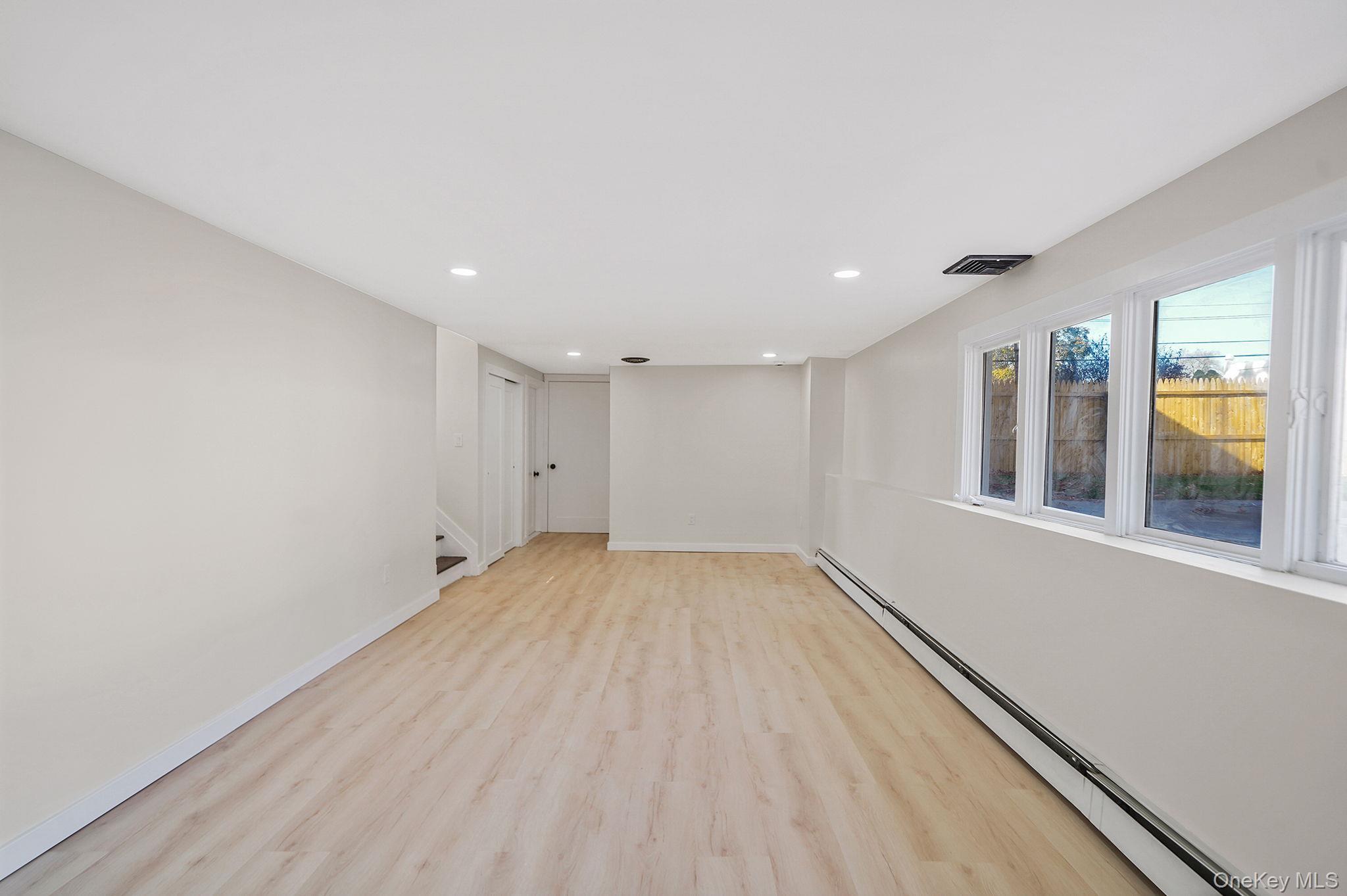 Single Family Bardolier  Suffolk County, NY 11706, MLS-933978-17