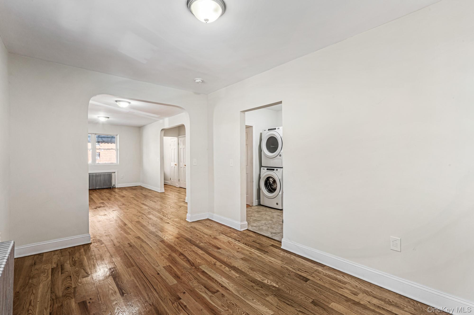 Single Family Main Queens, NY 11358, MLS-933982-17