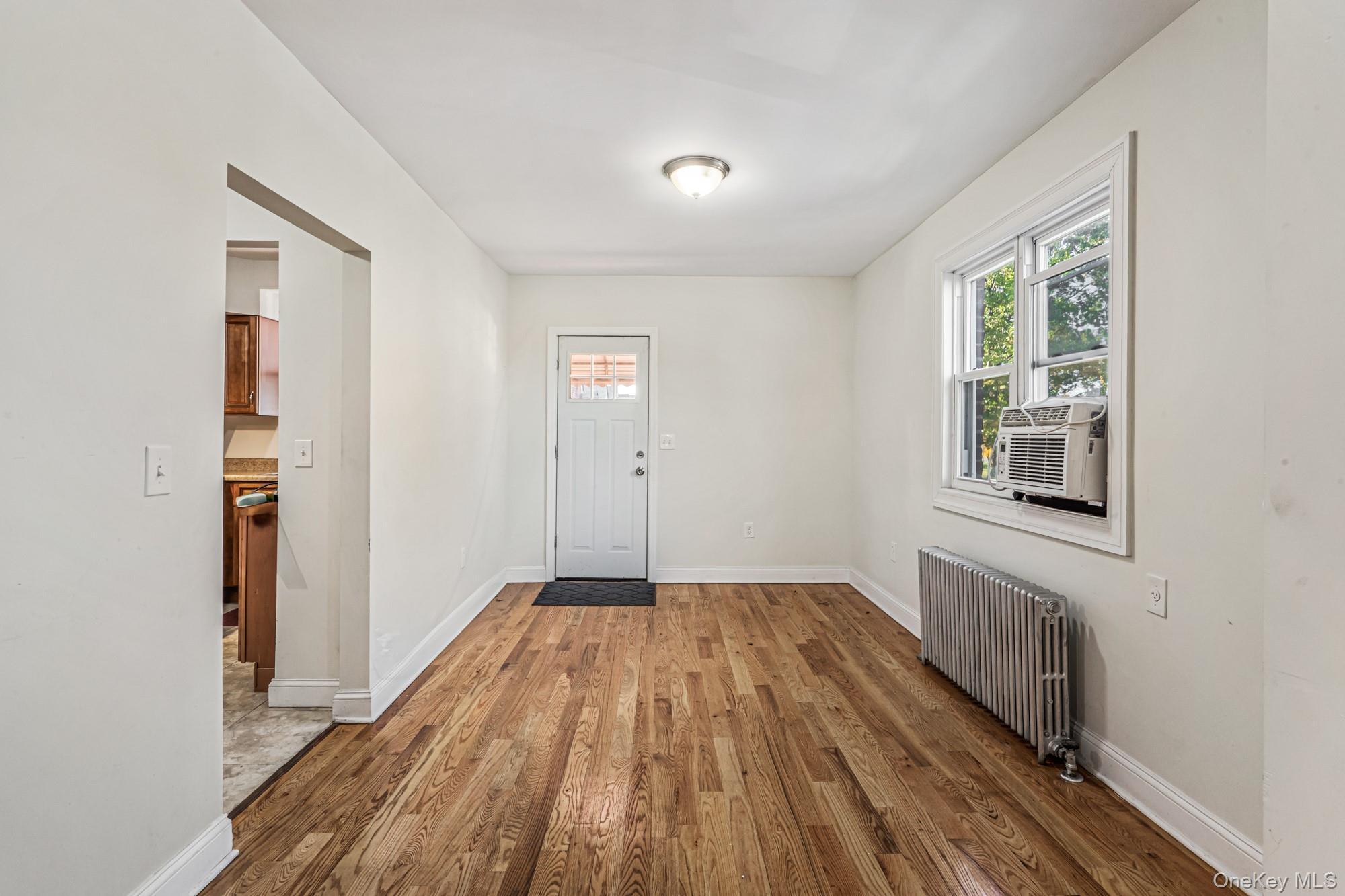 Single Family Main Queens, NY 11358, MLS-933982-5