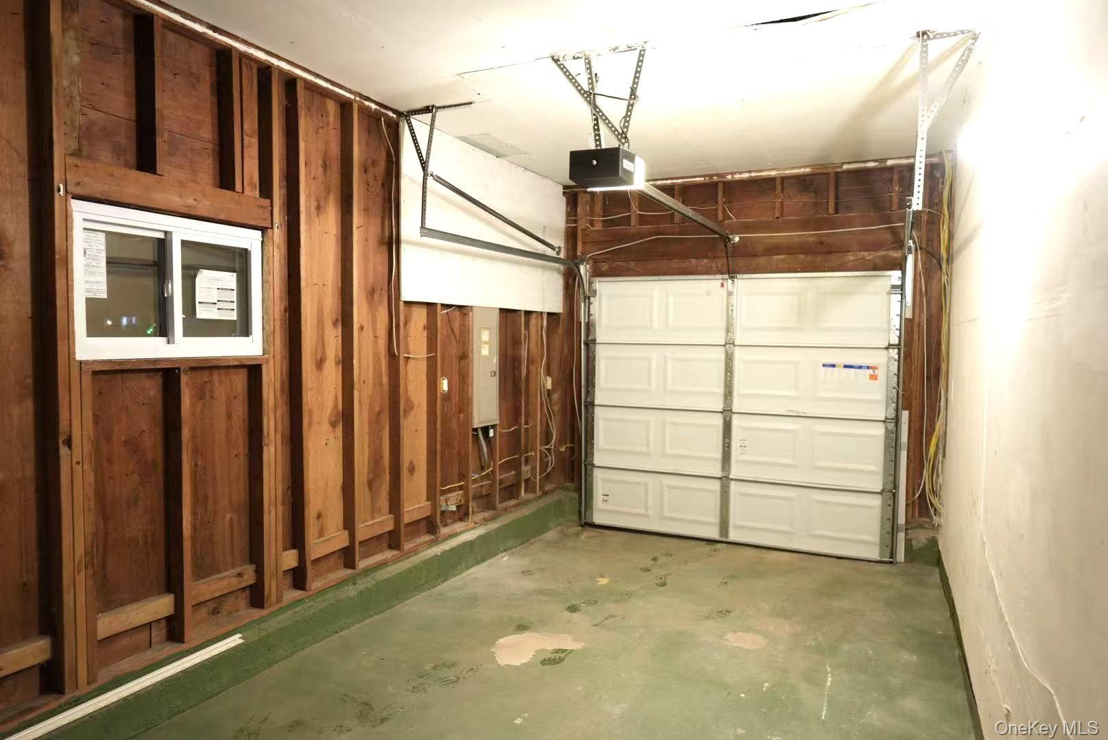 Single Family Scott Suffolk County, NY 11729, MLS-933986-23