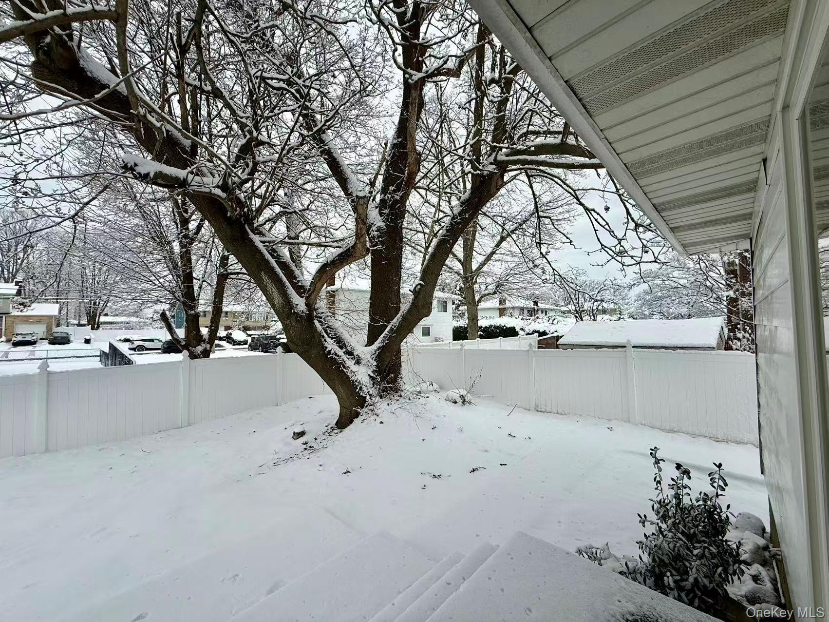 Single Family Scott Suffolk County, NY 11729, MLS-933986-24