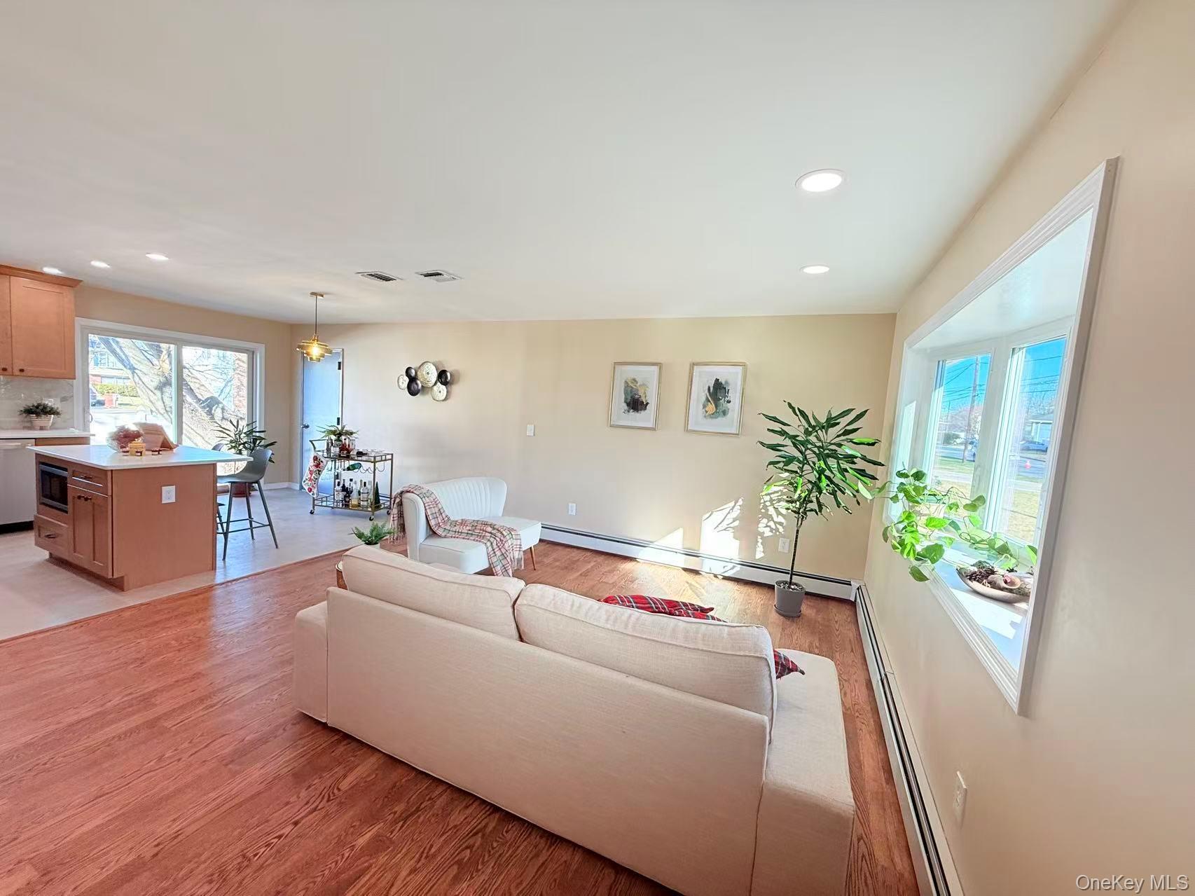 Single Family Scott Suffolk County, NY 11729, MLS-933986-4