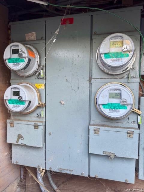 Single Family Highland  Westchester County, NY 10562, MLS-933987-24