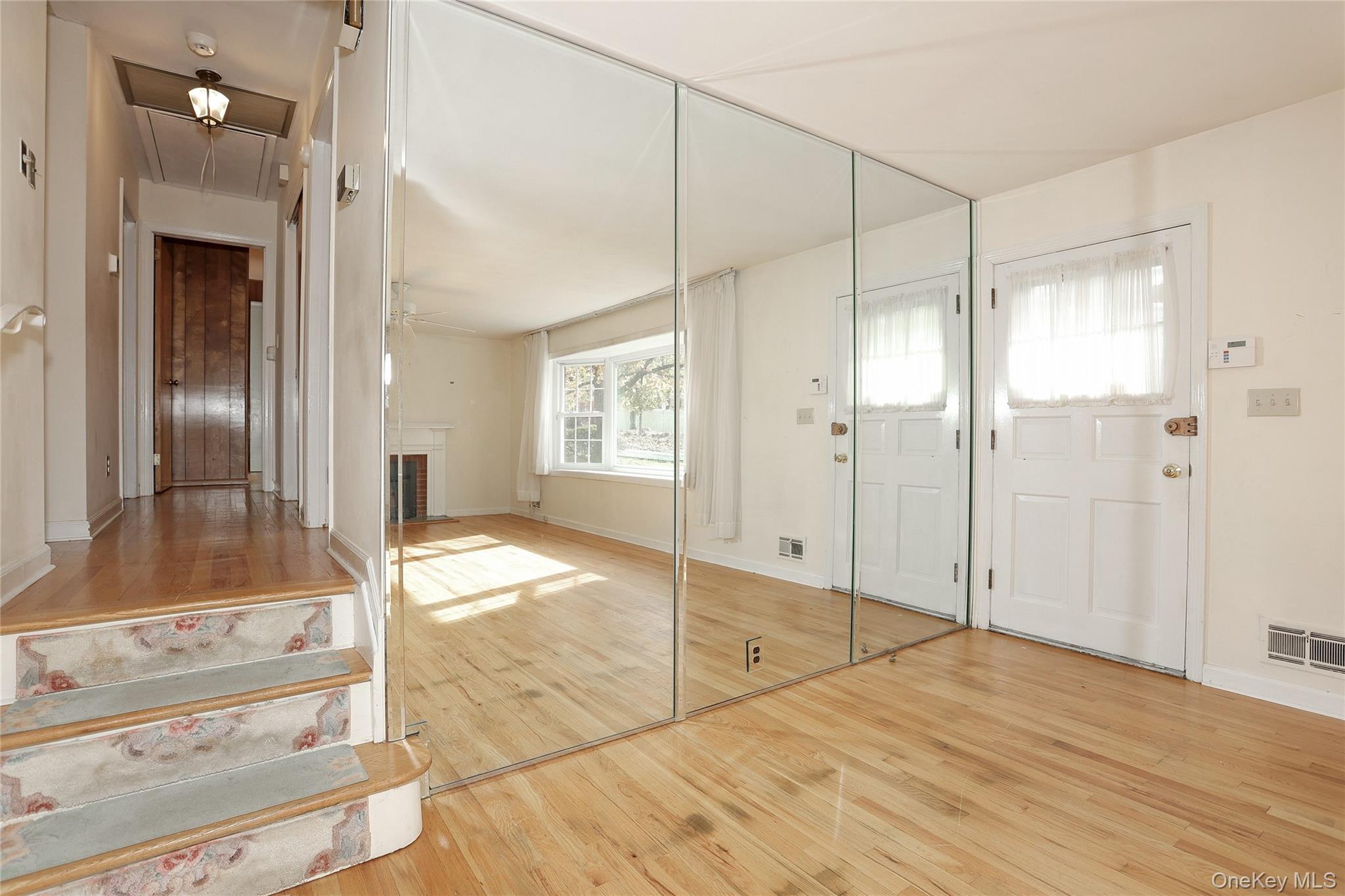 Single Family Prides  Rockland County, NY 10956, MLS-933990-10