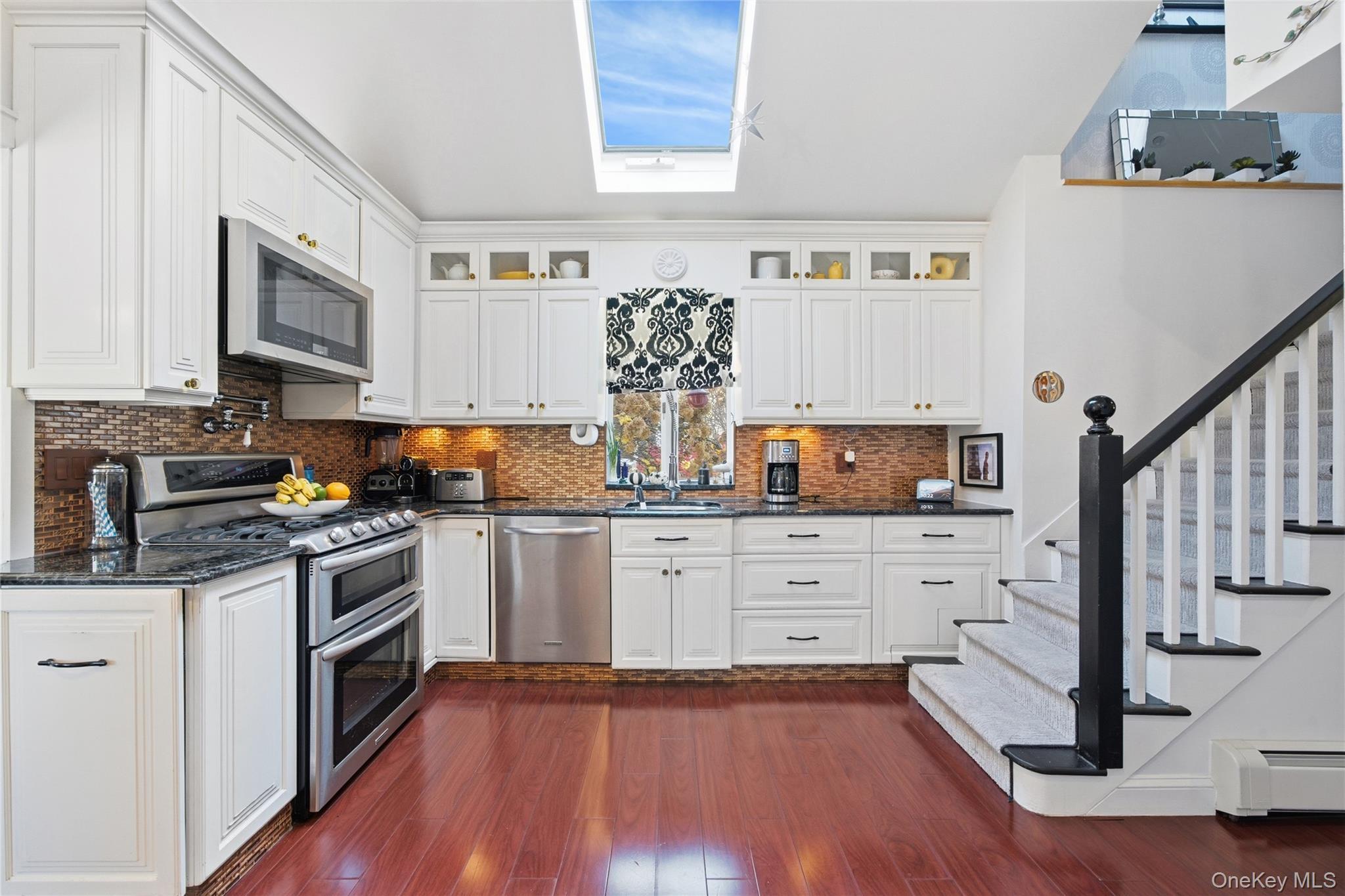 Single Family Bayside Suffolk County, NY 11701, MLS-933996-12