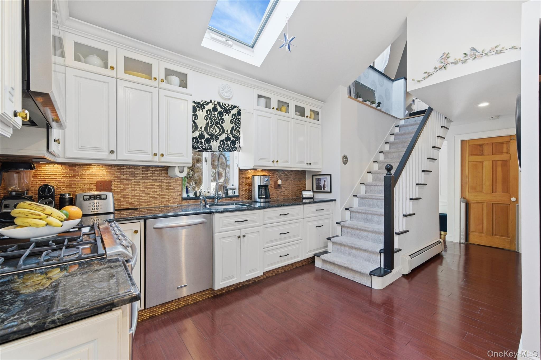 Single Family Bayside Suffolk County, NY 11701, MLS-933996-14