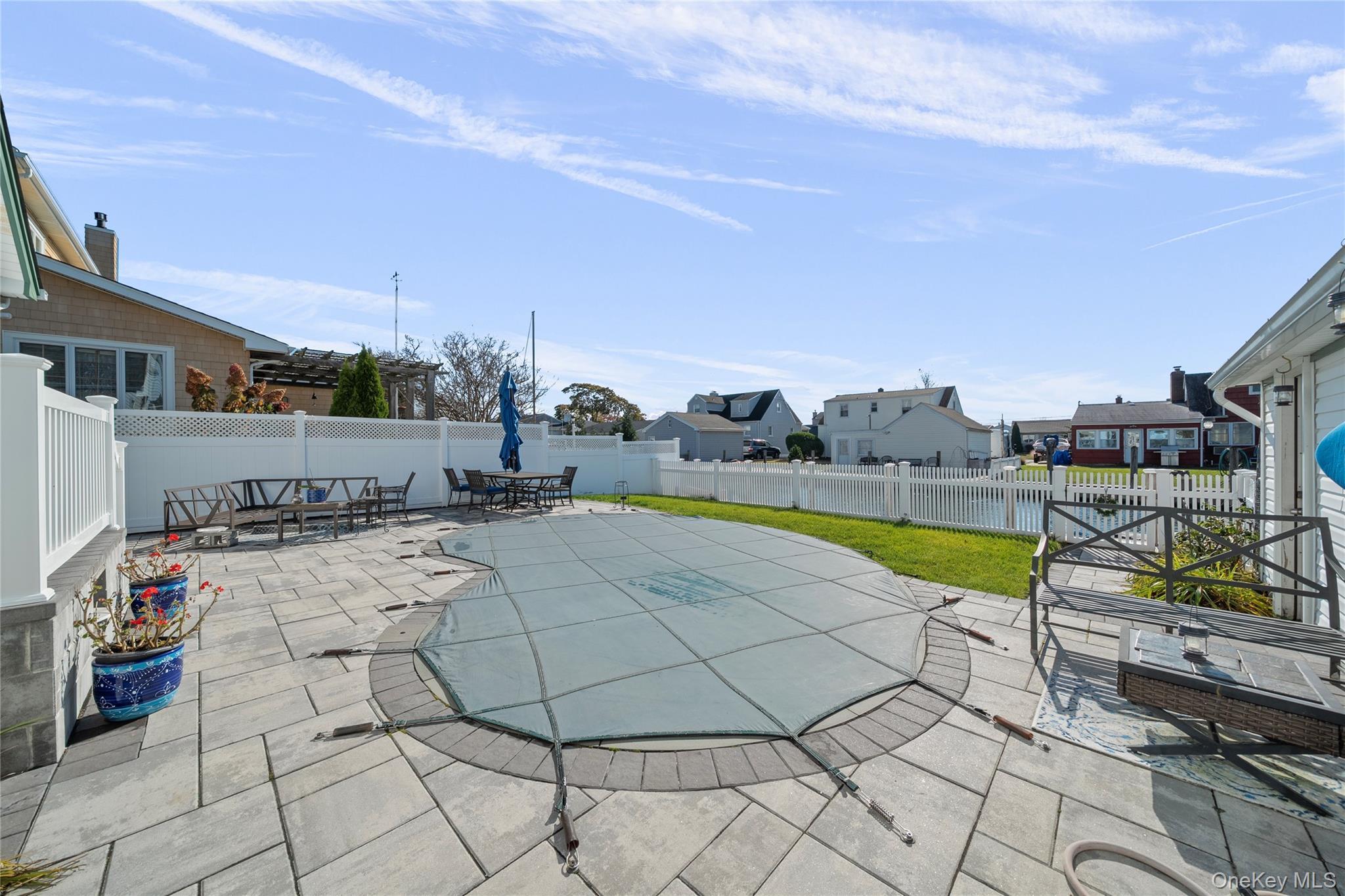 Single Family Bayside Suffolk County, NY 11701, MLS-933996-28