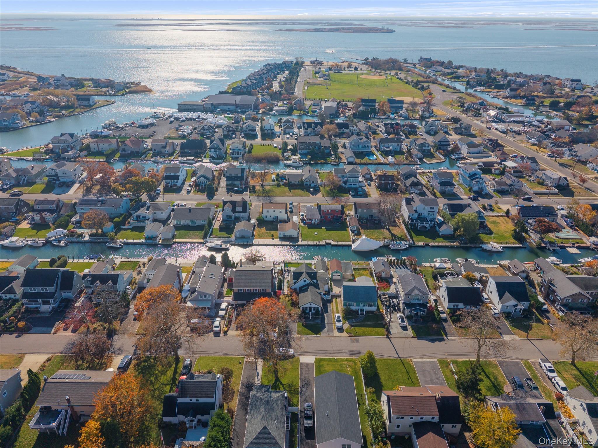 Single Family Bayside Suffolk County, NY 11701, MLS-933996-41