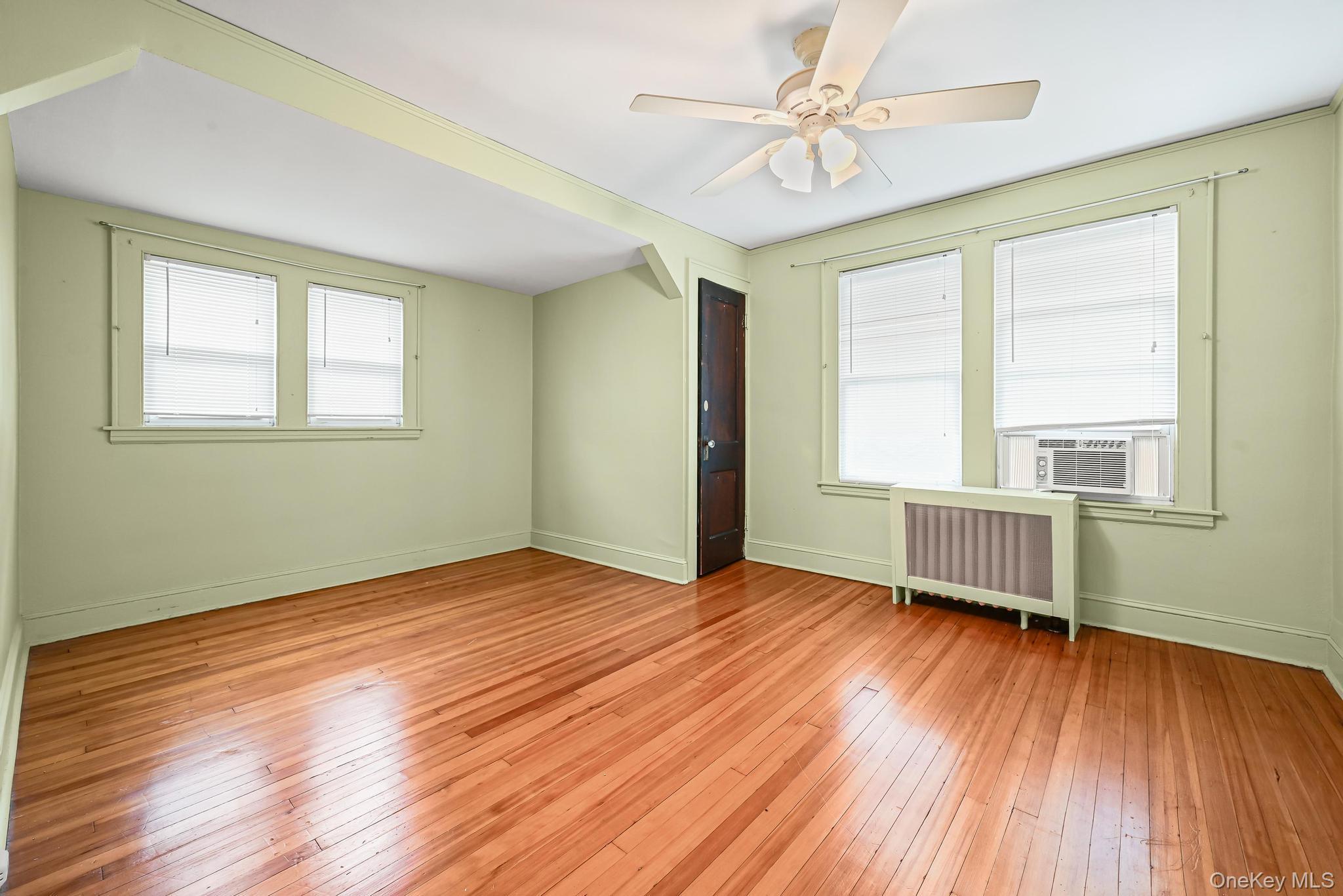 Single Family Temple  Nassau County, NY 11596, MLS-934008-13