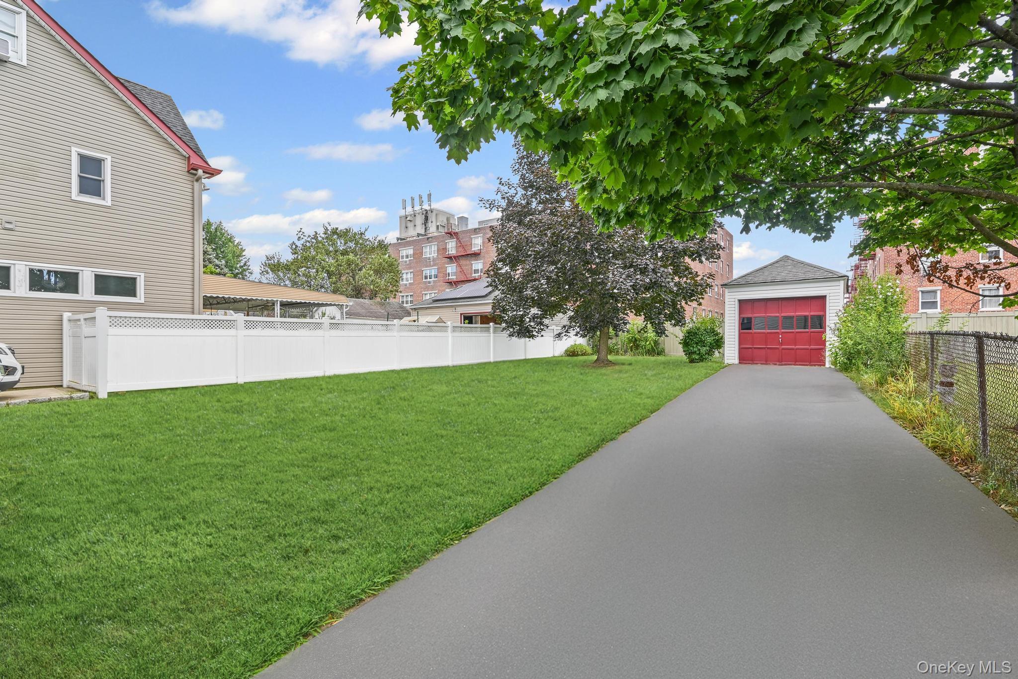 Single Family Temple  Nassau County, NY 11596, MLS-934008-3