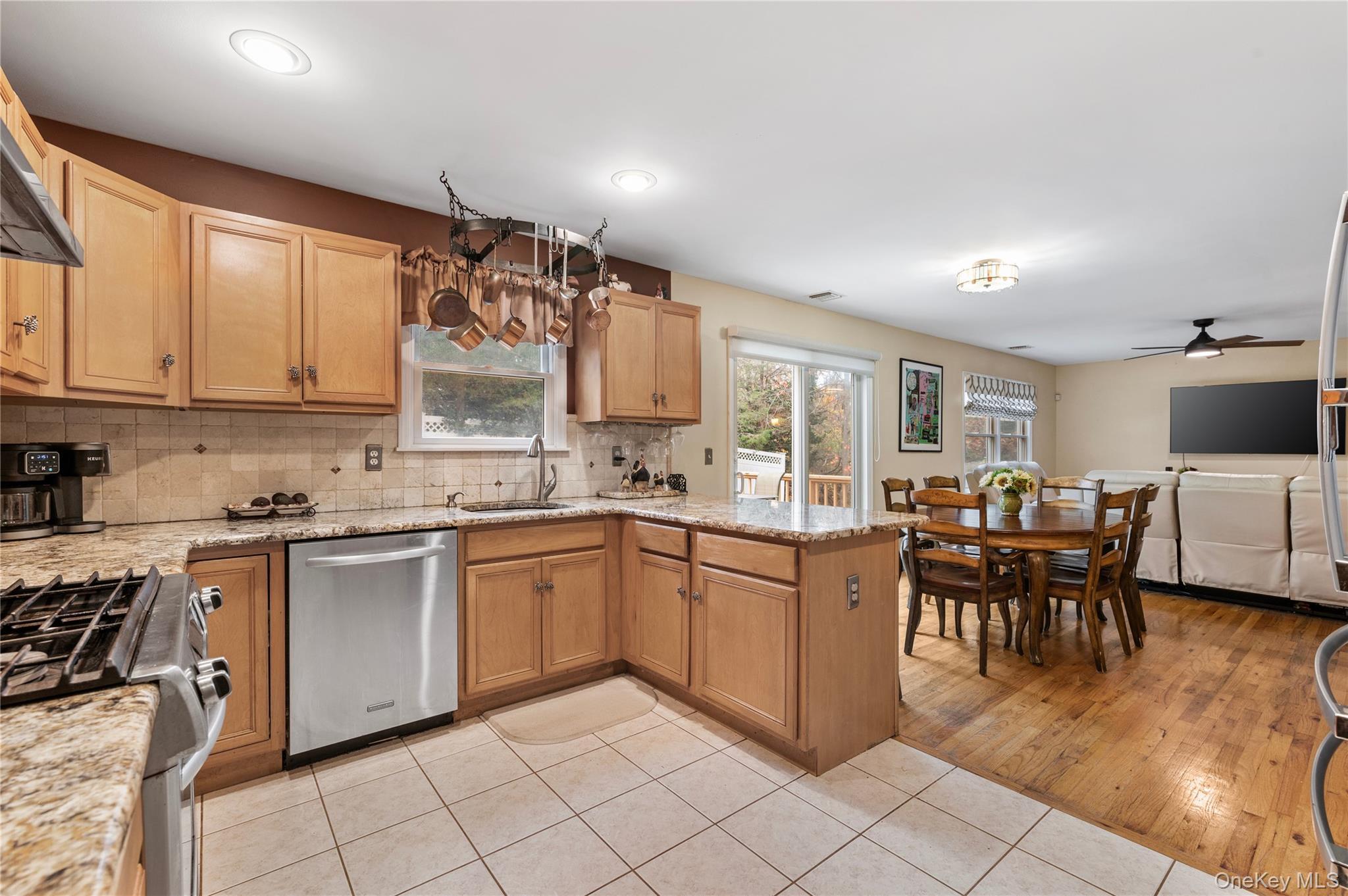 Single Family 15th Suffolk County, NY 11792, MLS-934021-12