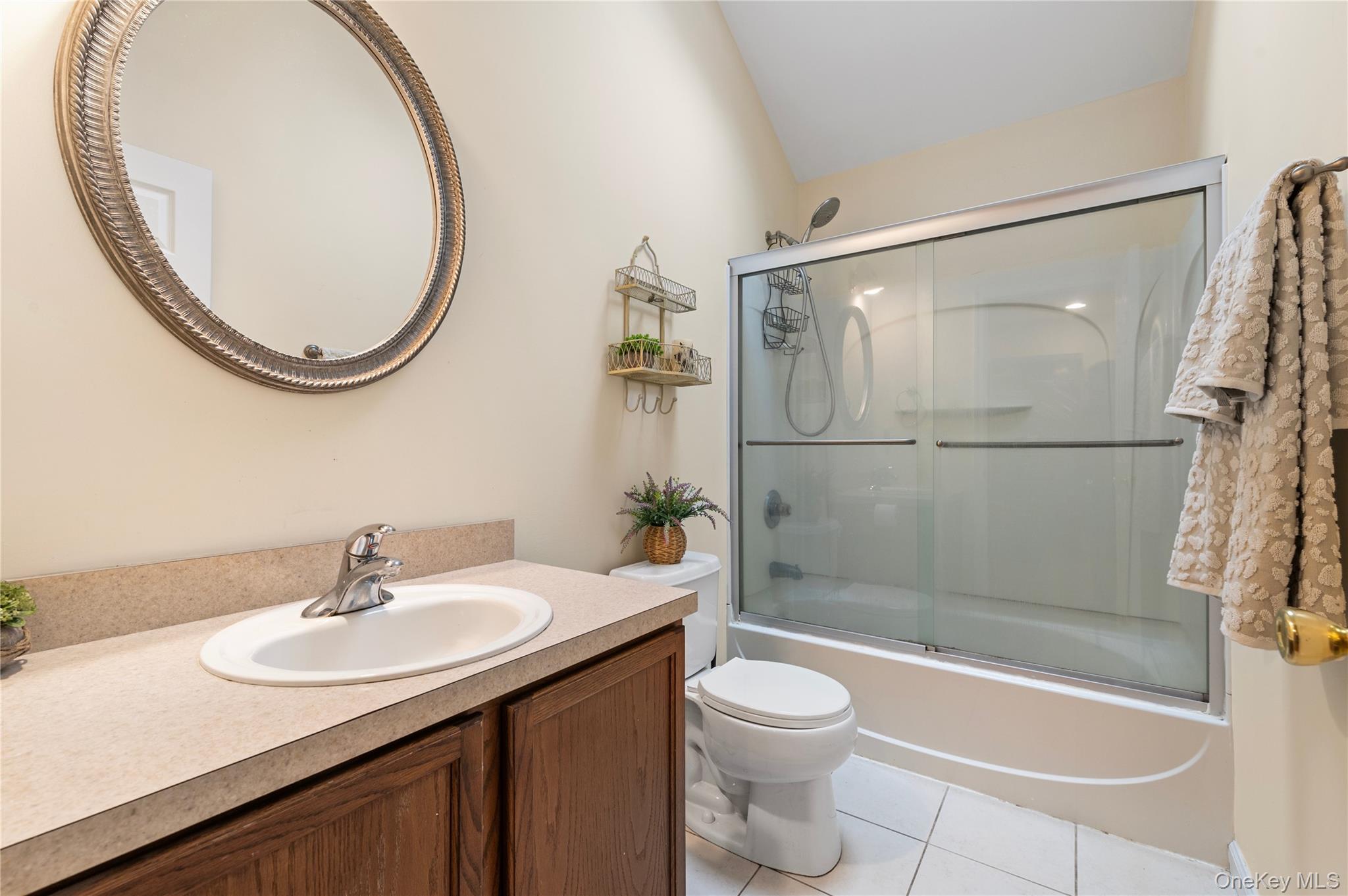 Single Family 15th Suffolk County, NY 11792, MLS-934021-21