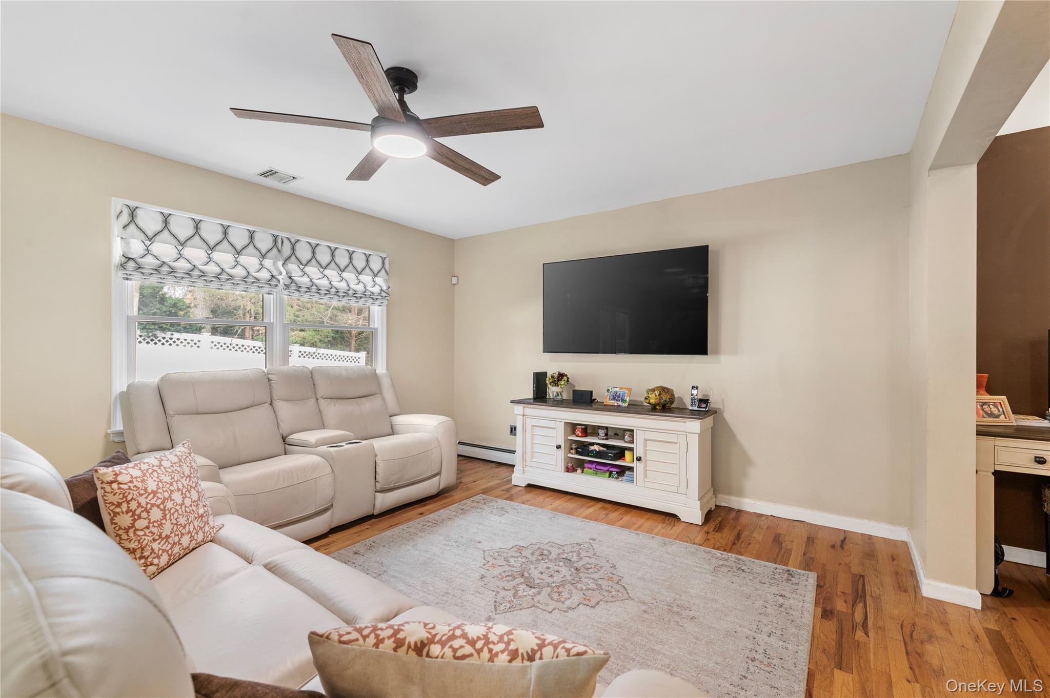 Single Family 15th Suffolk County, NY 11792, MLS-934021-8