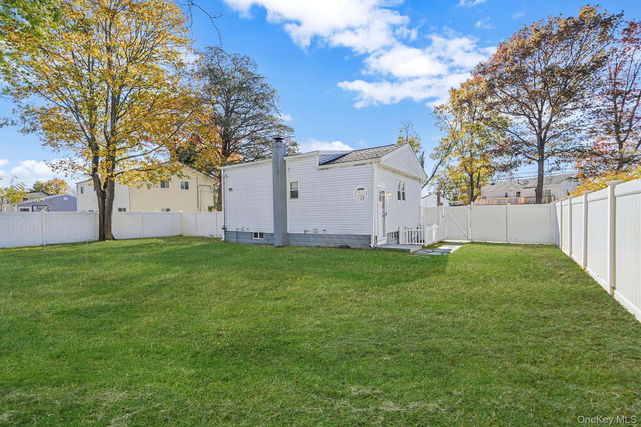 Single Family Nevada  Suffolk County, NY 11704, MLS-934025-23