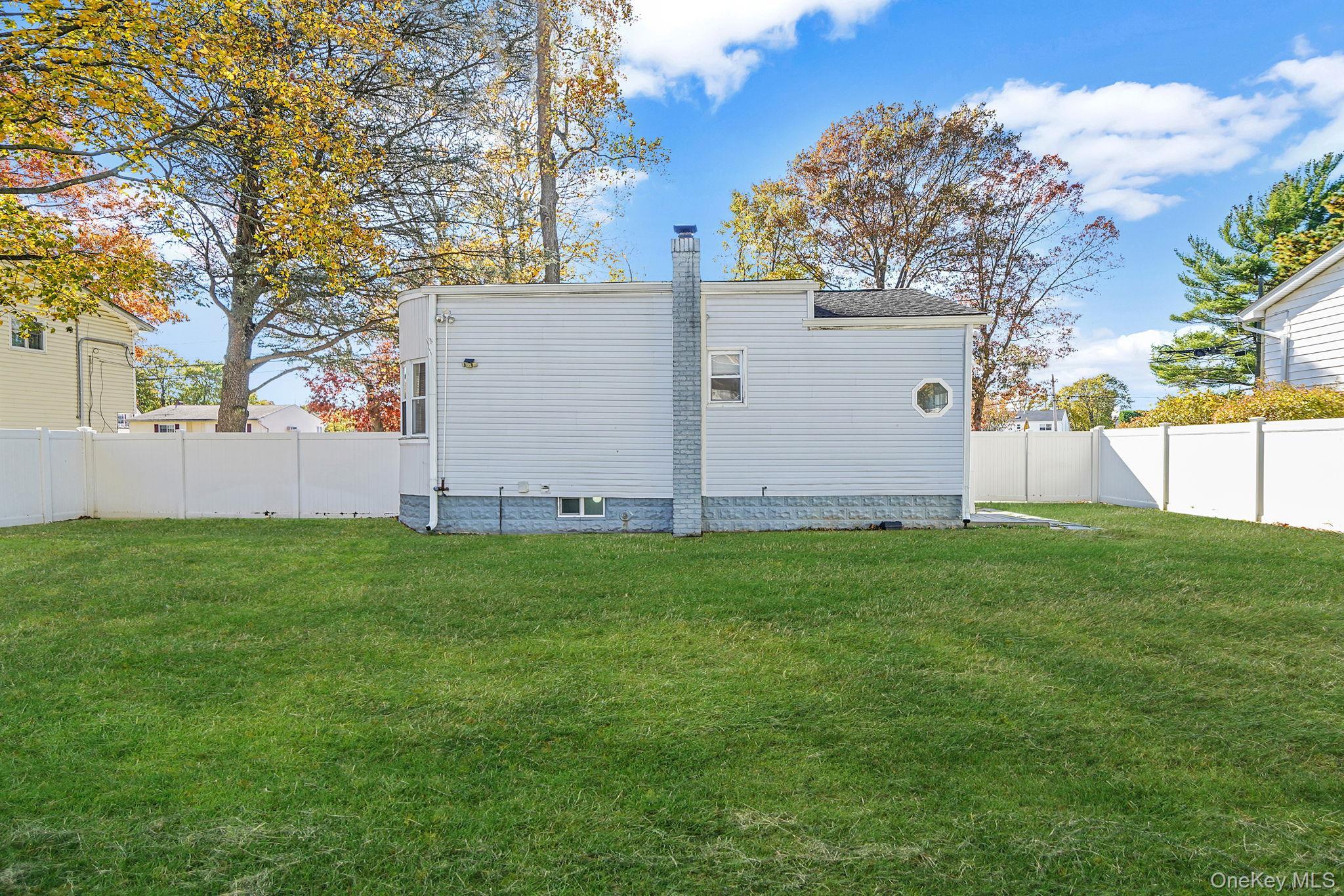 Single Family Nevada  Suffolk County, NY 11704, MLS-934025-24