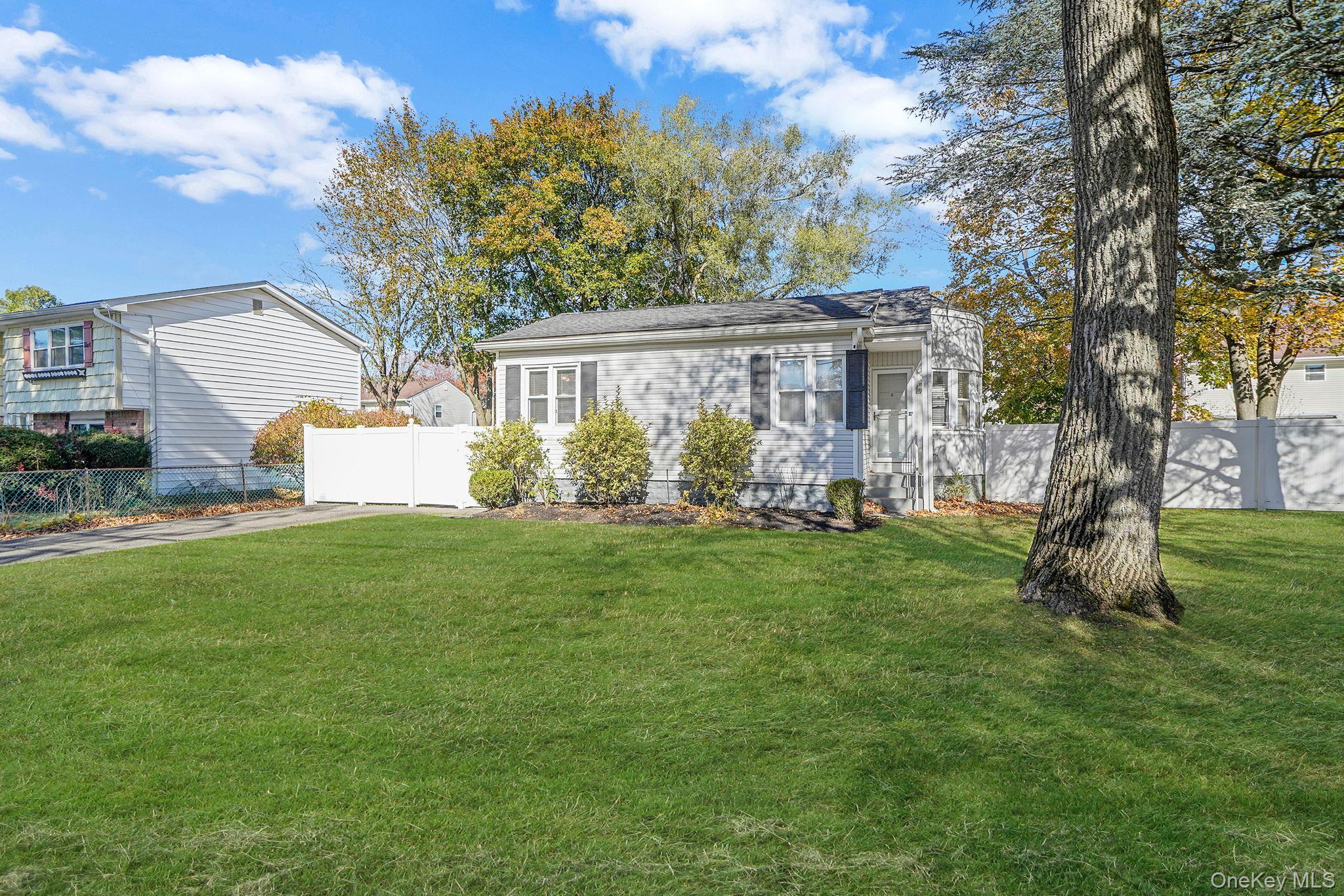 Single Family Nevada  Suffolk County, NY 11704, MLS-934025-25