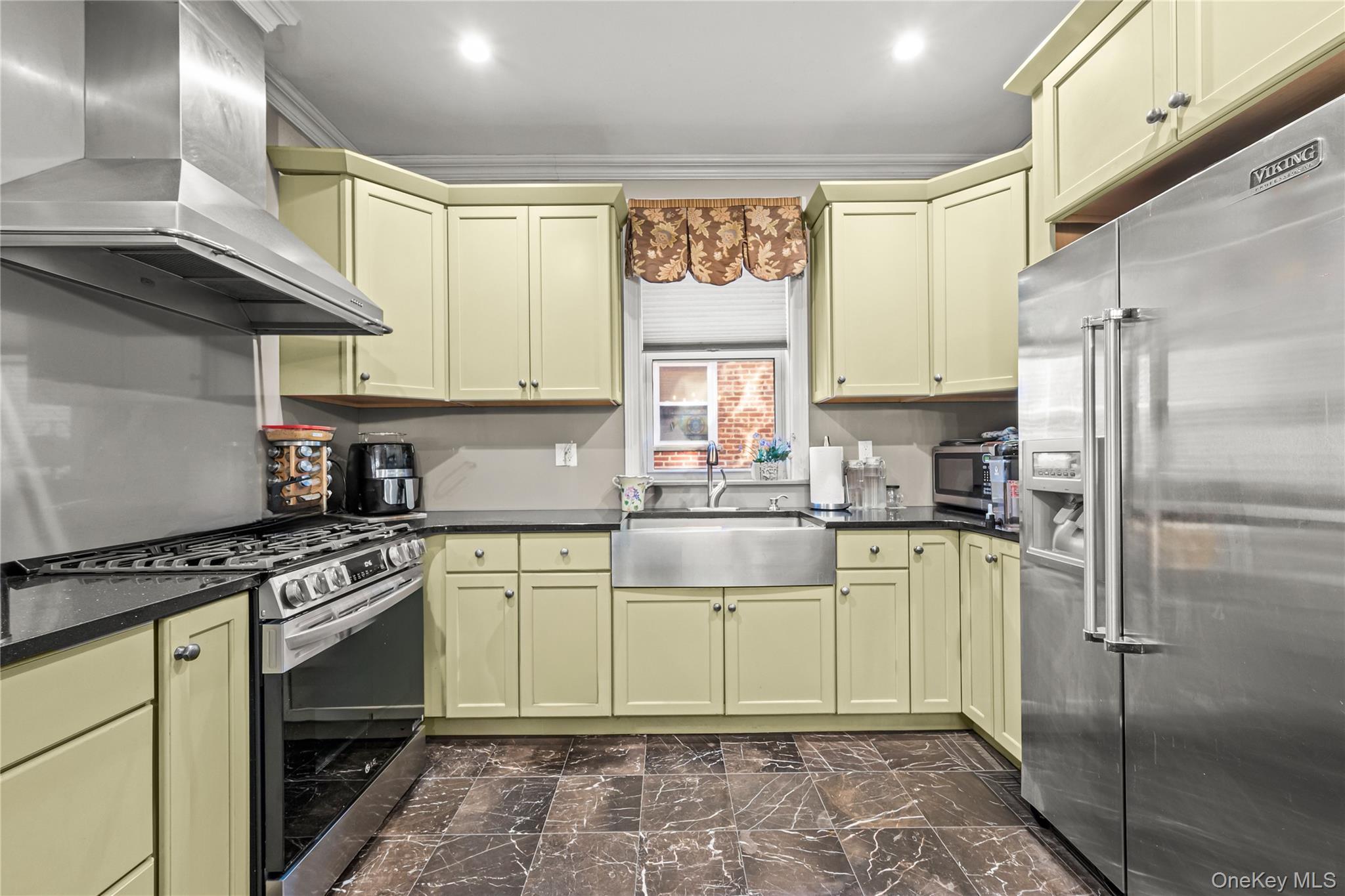 Single Family 164th  Queens, NY 11358, MLS-934054-23