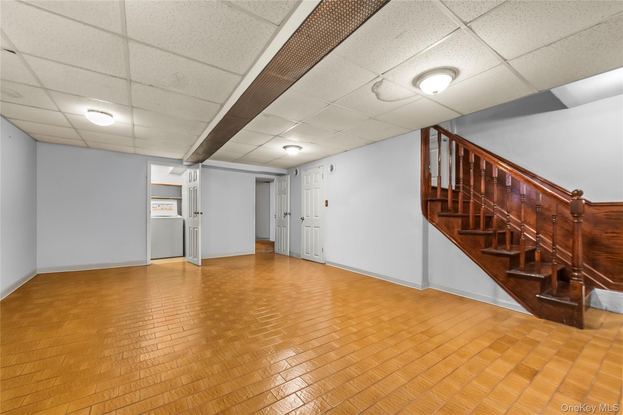 Single Family 164th  Queens, NY 11358, MLS-934054-25