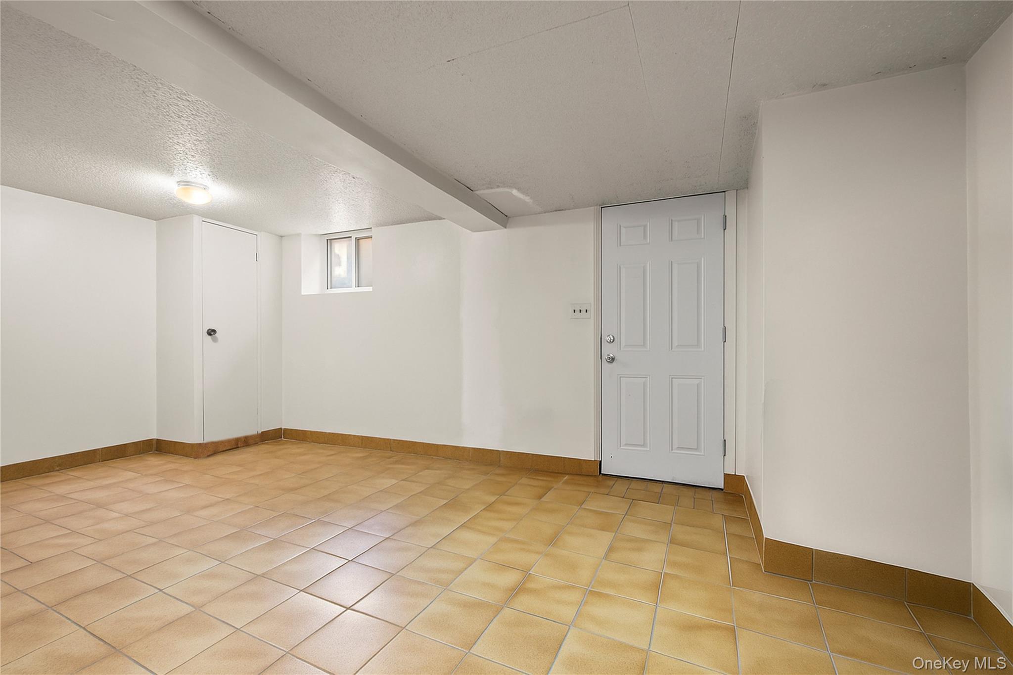 Single Family 164th  Queens, NY 11358, MLS-934054-28