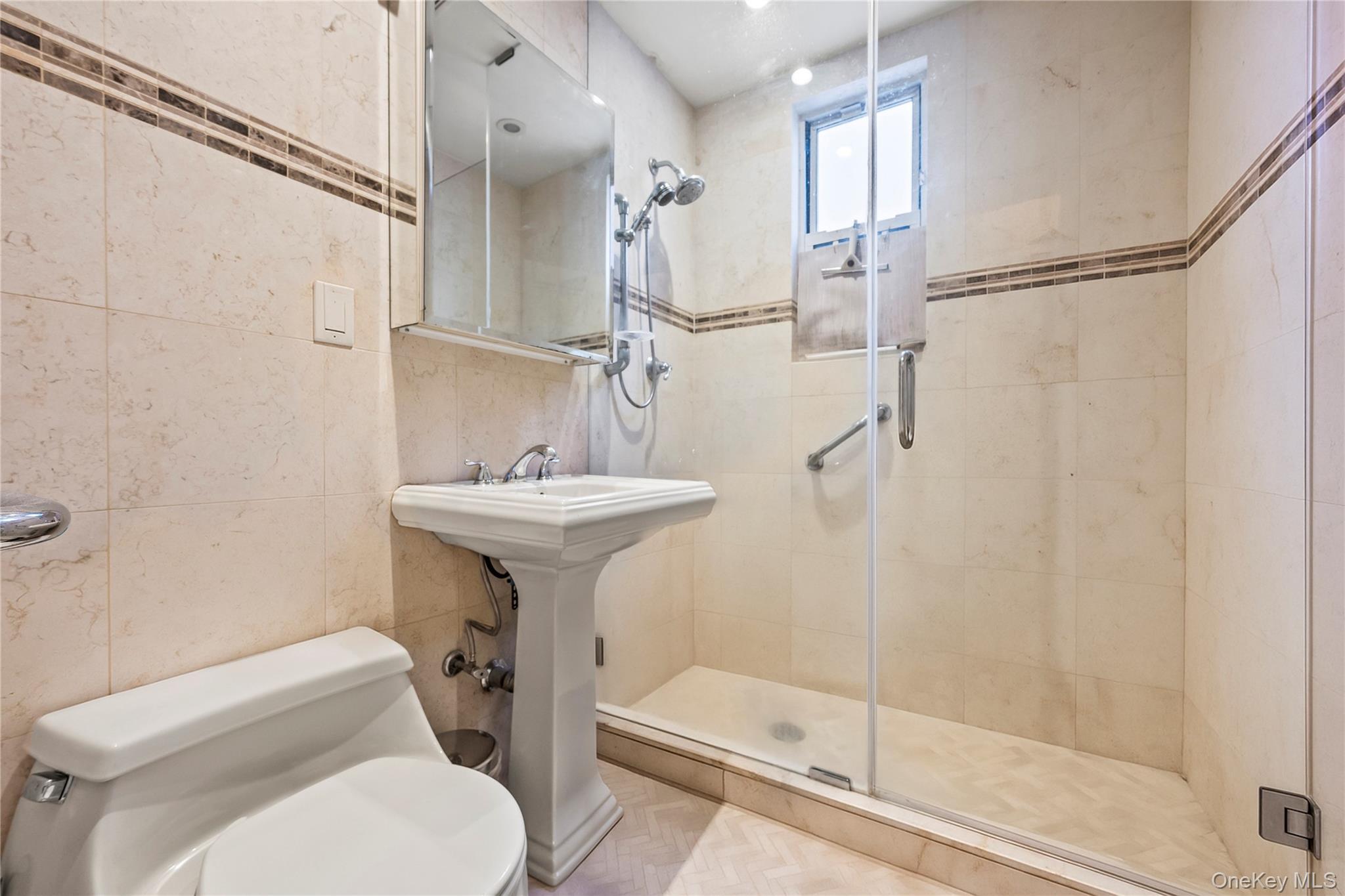 Single Family 164th  Queens, NY 11358, MLS-934054-32