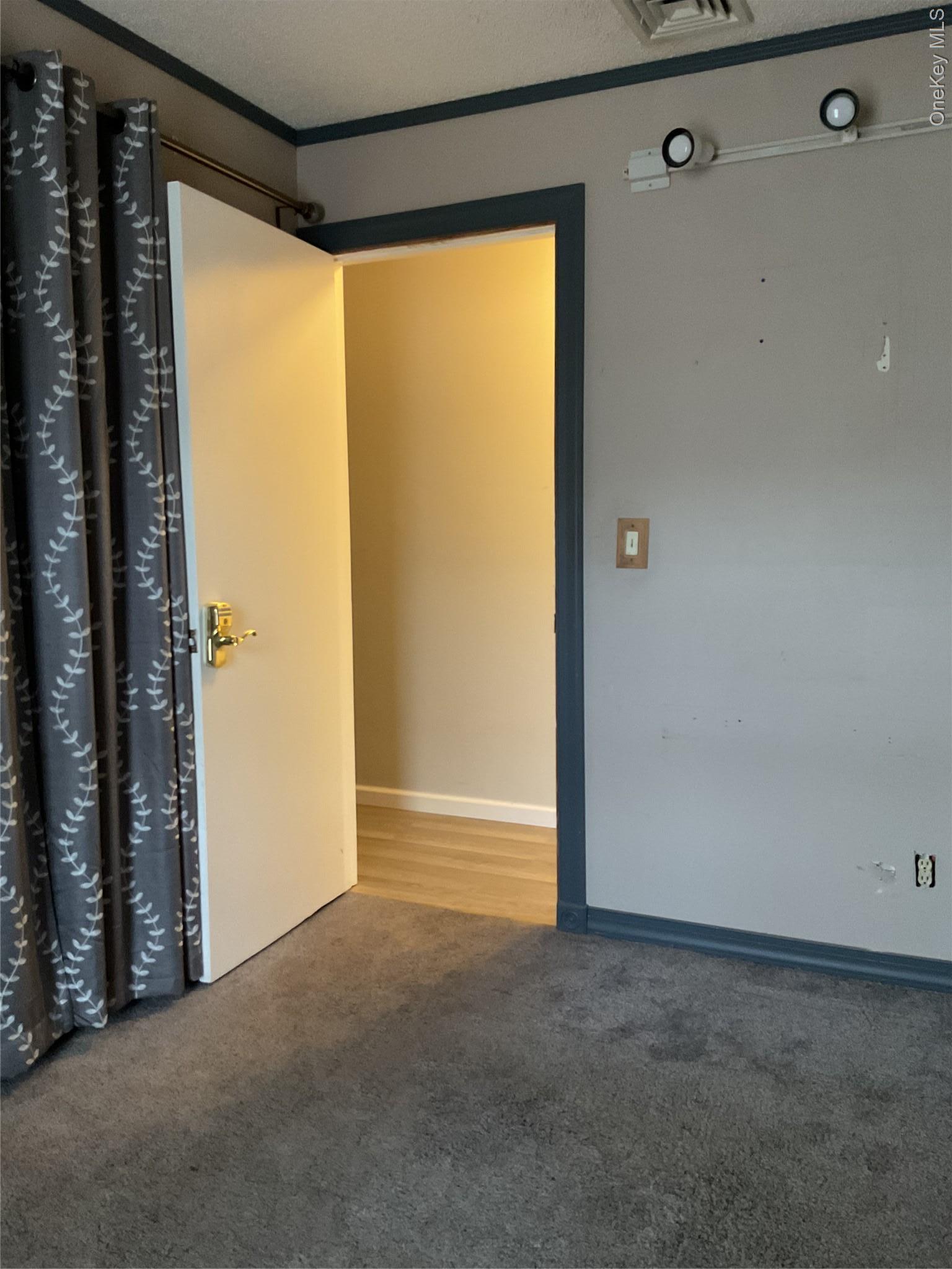 Single Family Boxwood Suffolk County, NY 11967, MLS-934065-14