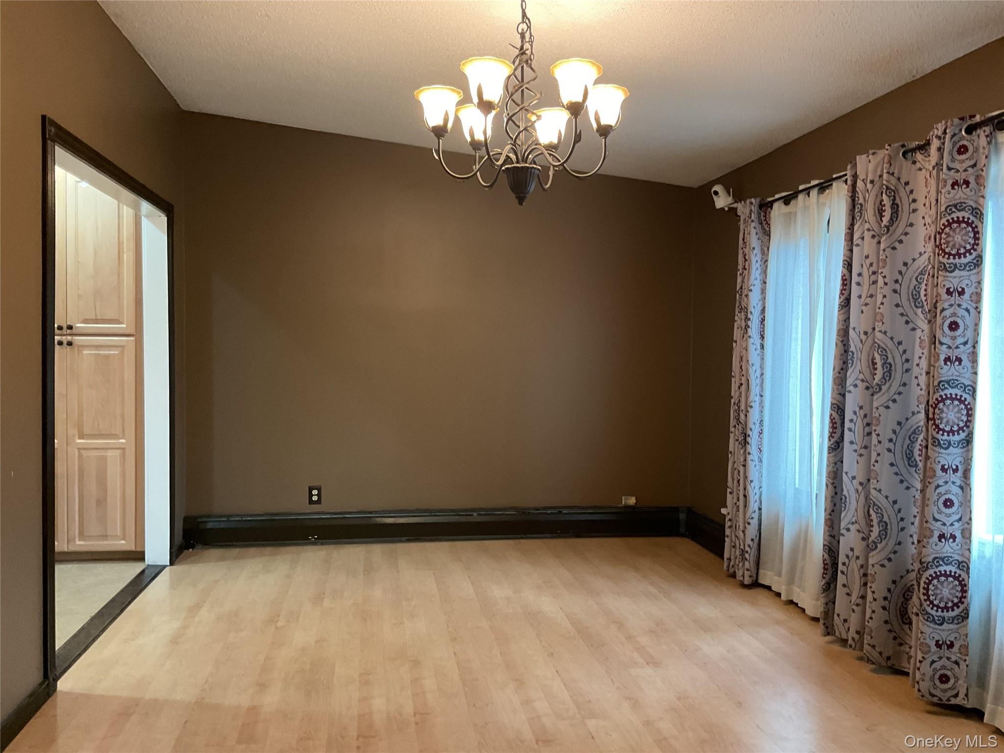 Single Family Boxwood Suffolk County, NY 11967, MLS-934065-6