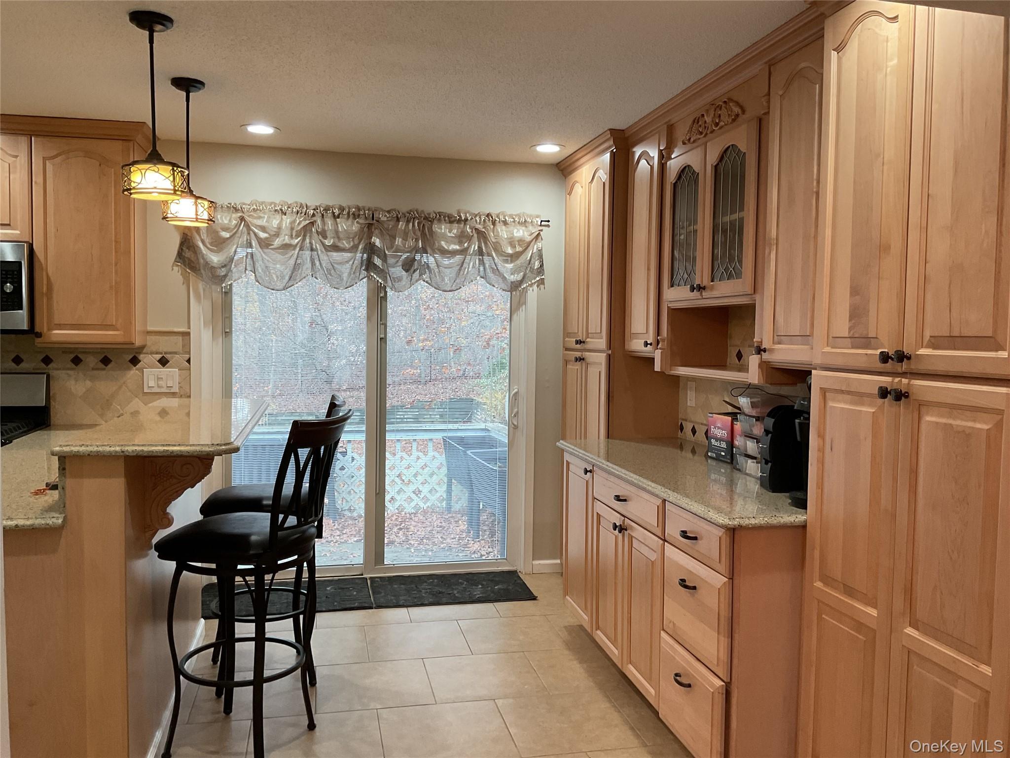 Single Family Boxwood Suffolk County, NY 11967, MLS-934065-7