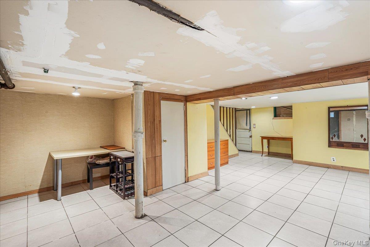 Single Family 48th  Queens, NY 11104, MLS-934088-19