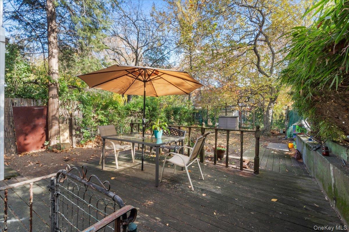 Single Family 48th  Queens, NY 11104, MLS-934088-23