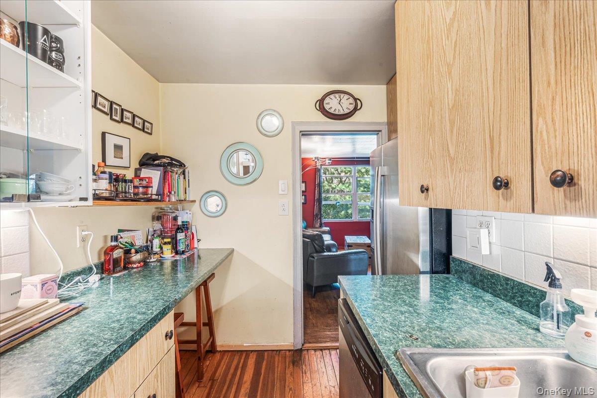 Single Family 48th  Queens, NY 11104, MLS-934088-25