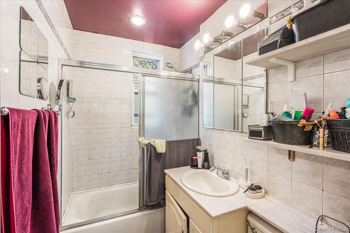 Single Family 48th  Queens, NY 11104, MLS-934088-26