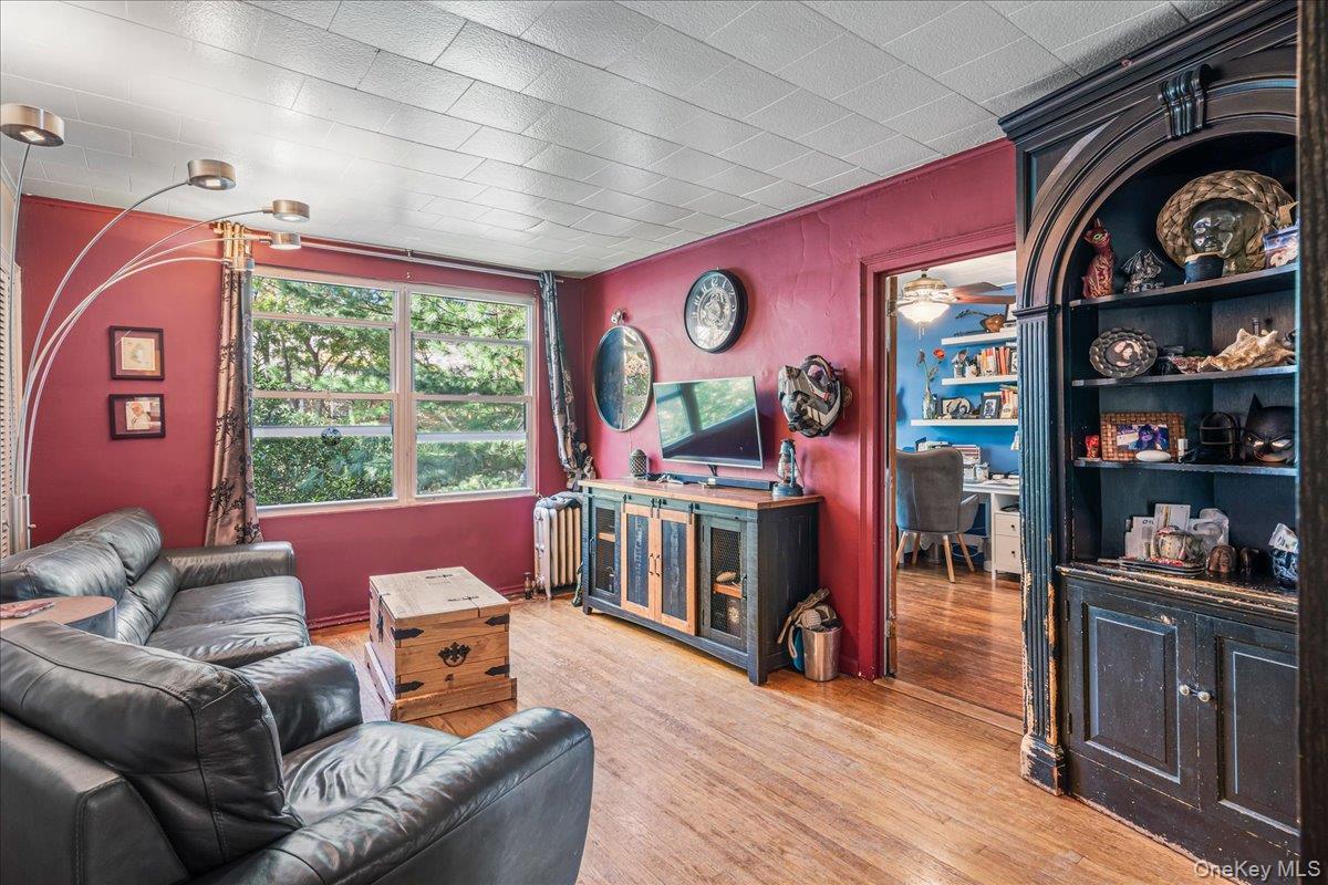 Single Family 48th  Queens, NY 11104, MLS-934088-32