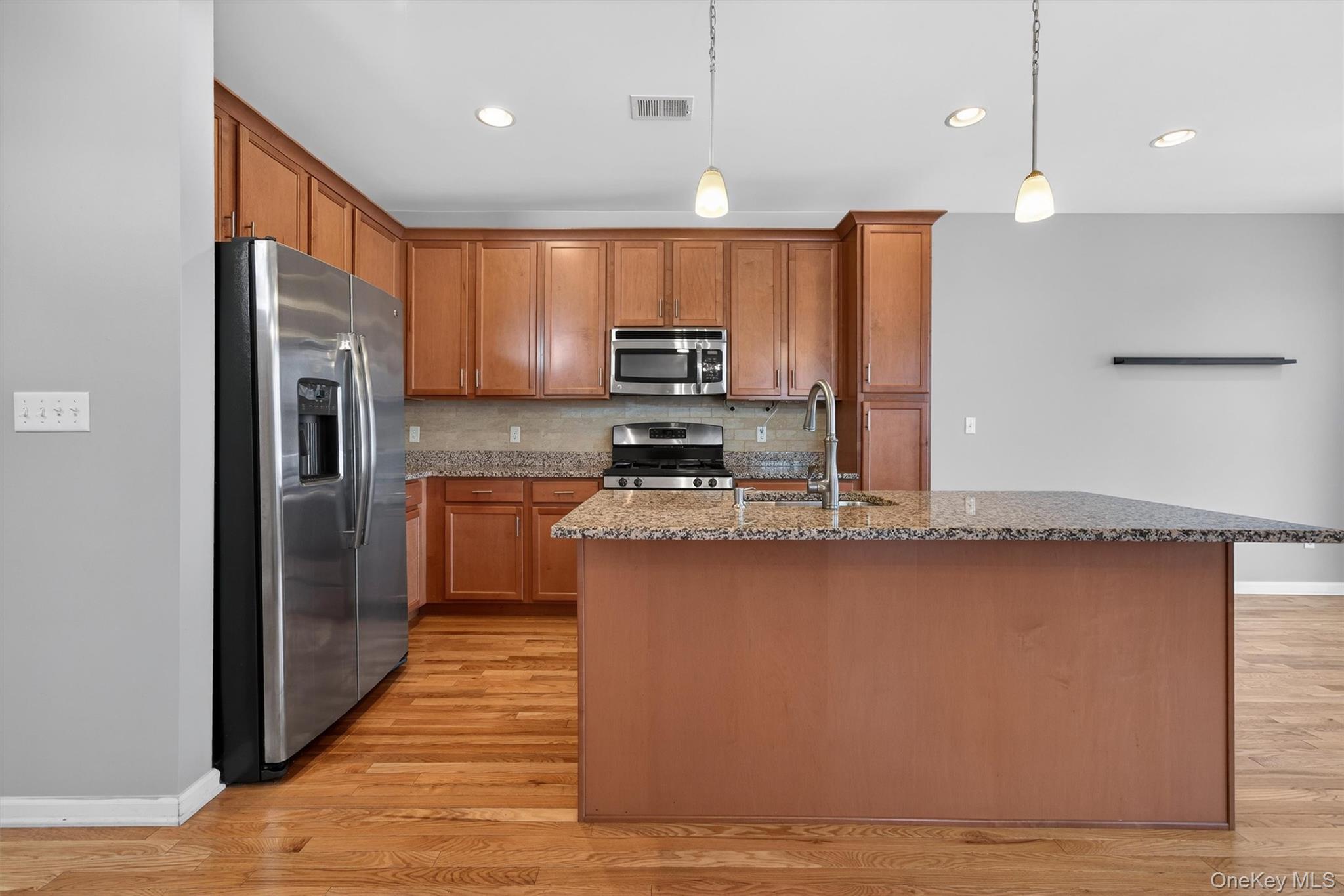 Single Family Meadow View  Orange County, NY 10940, MLS-934102-11