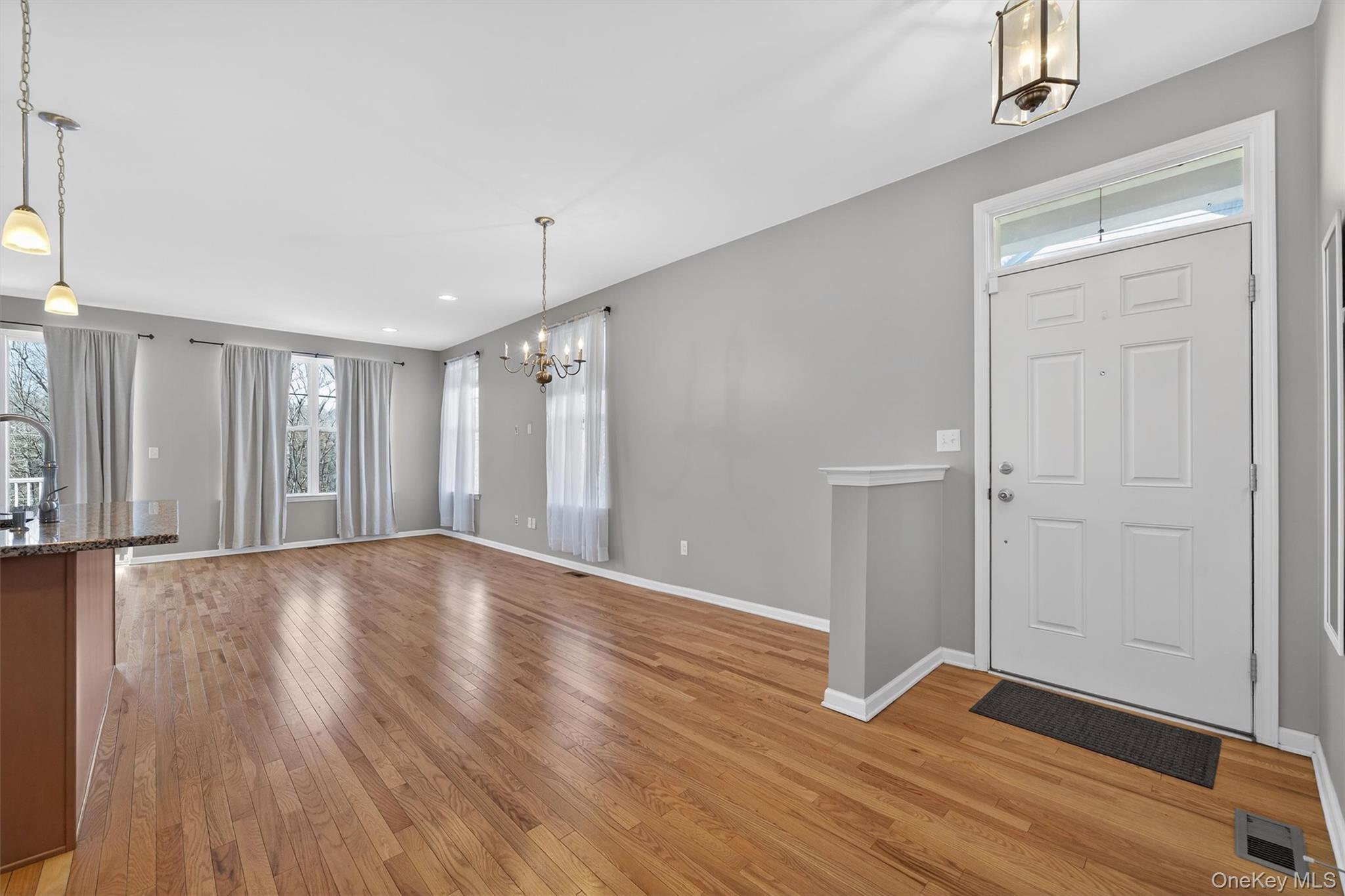 Single Family Meadow View  Orange County, NY 10940, MLS-934102-5