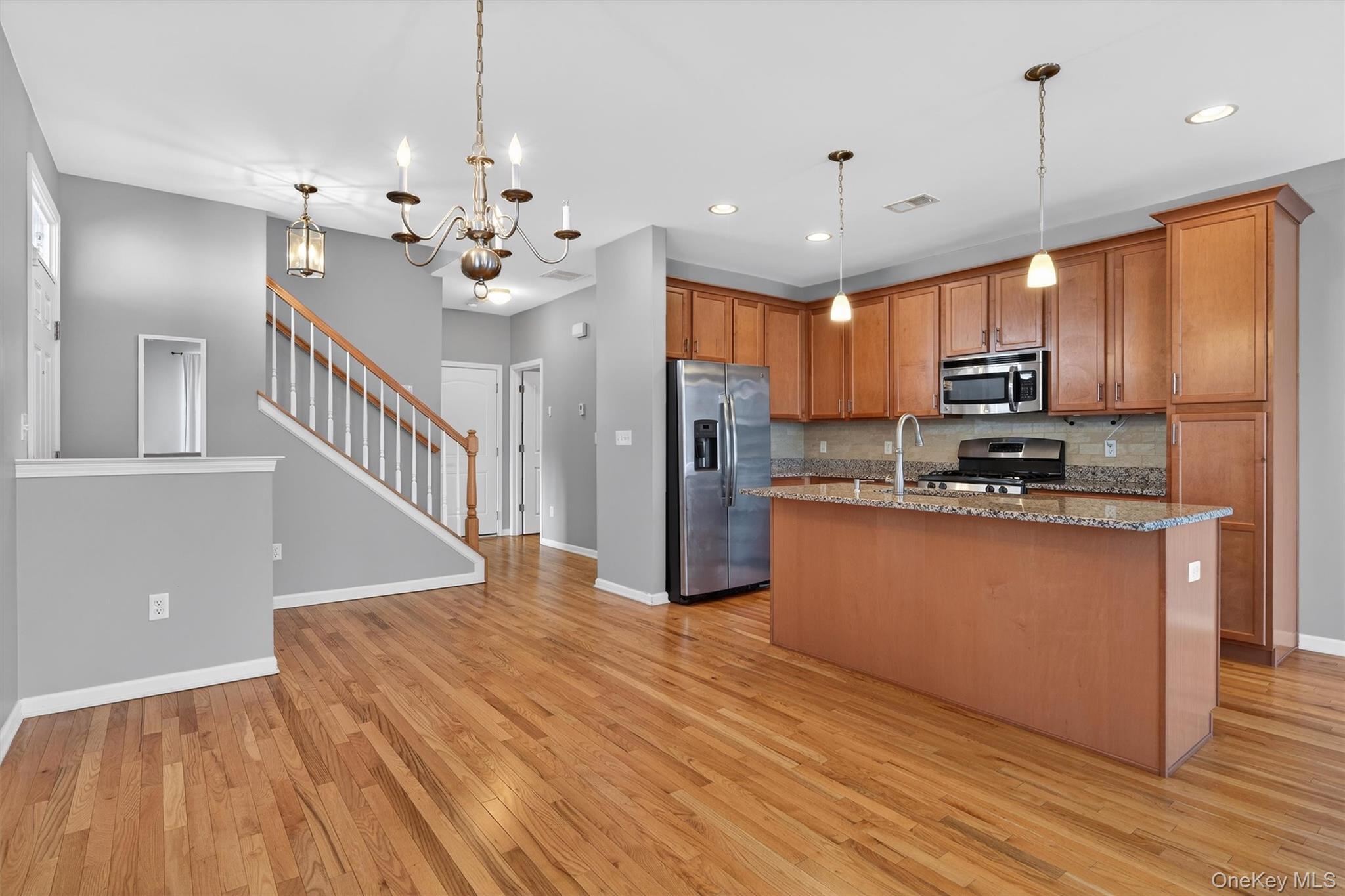 Single Family Meadow View  Orange County, NY 10940, MLS-934102-7